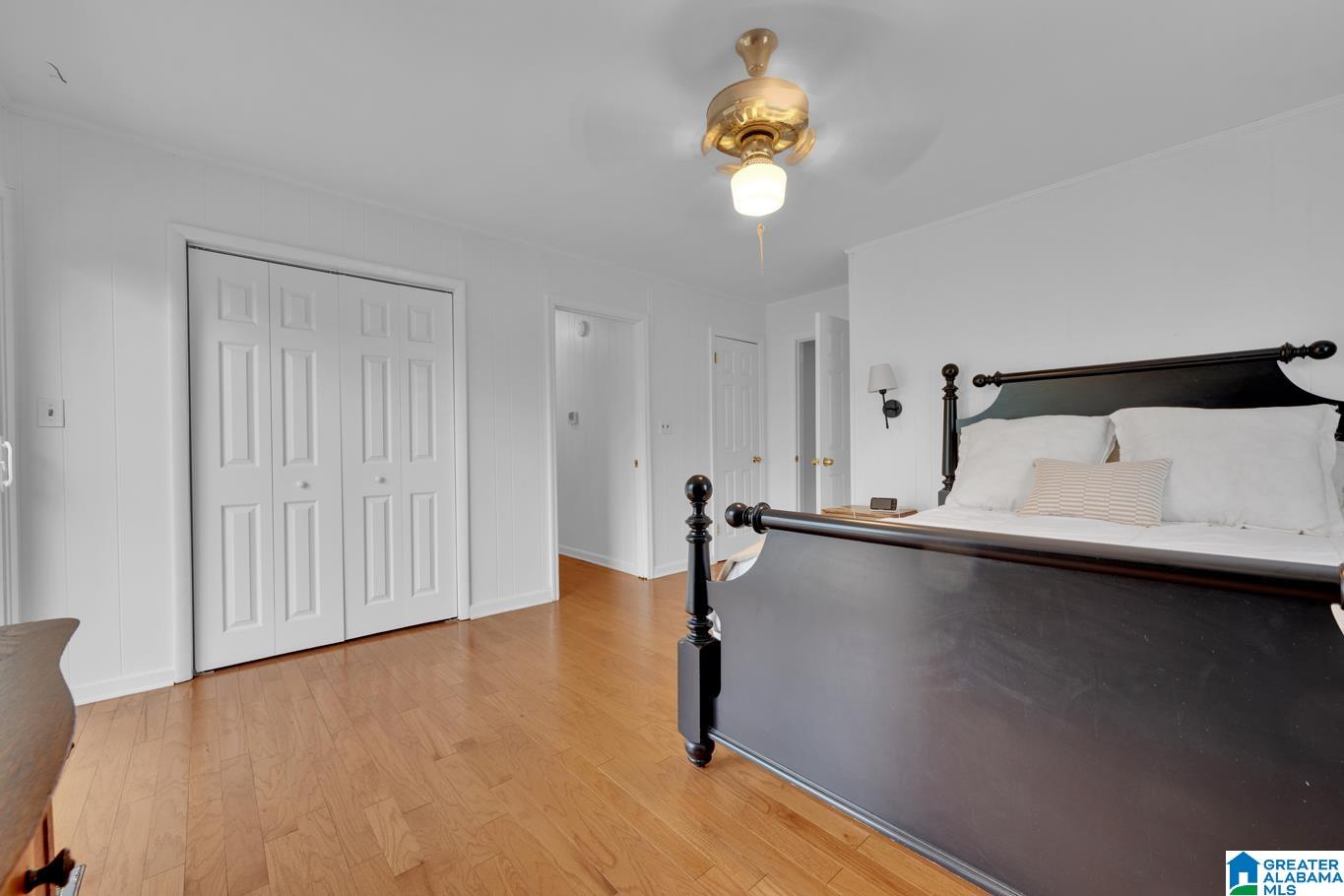 204 OAK DRIVE W