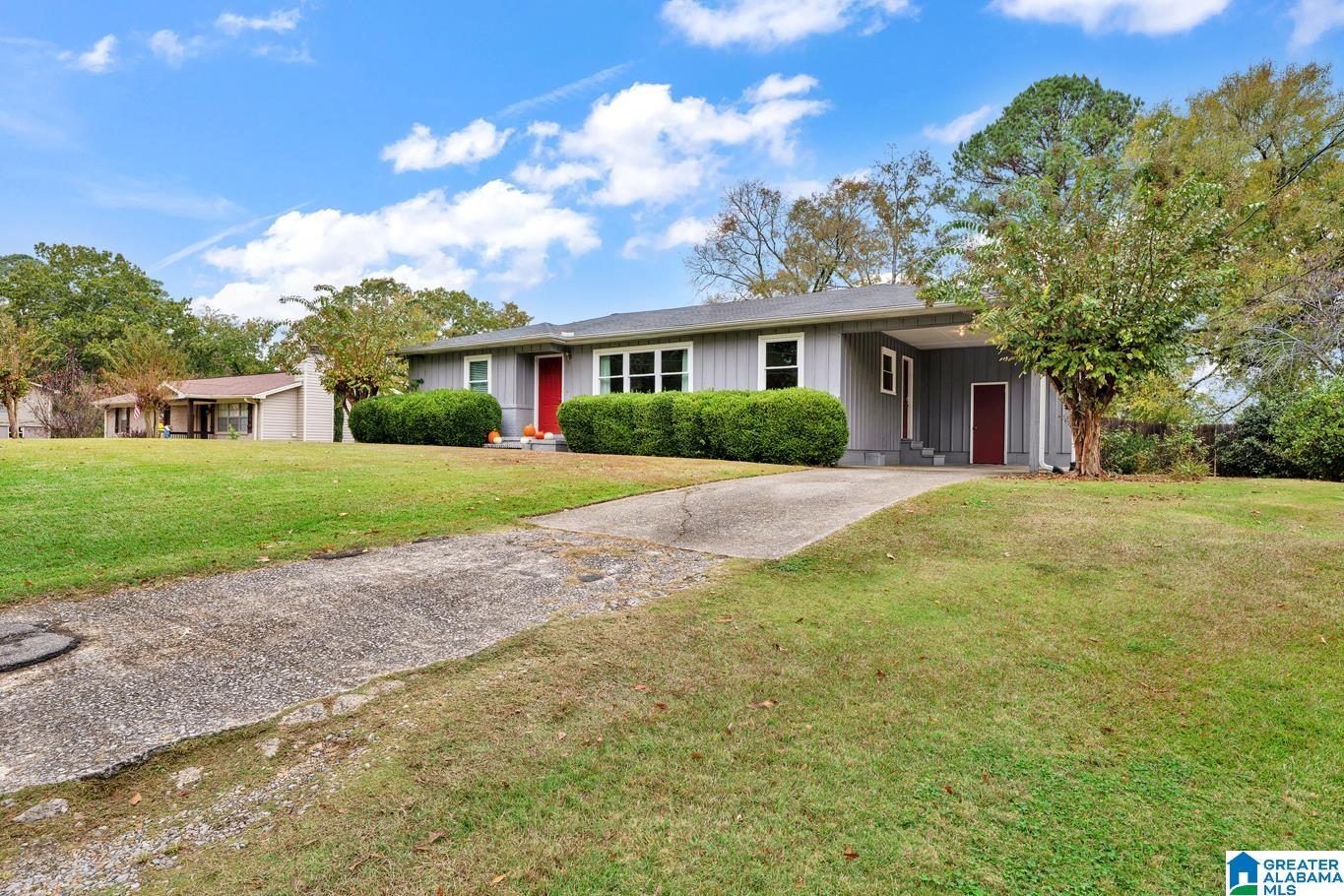 204 OAK DRIVE W