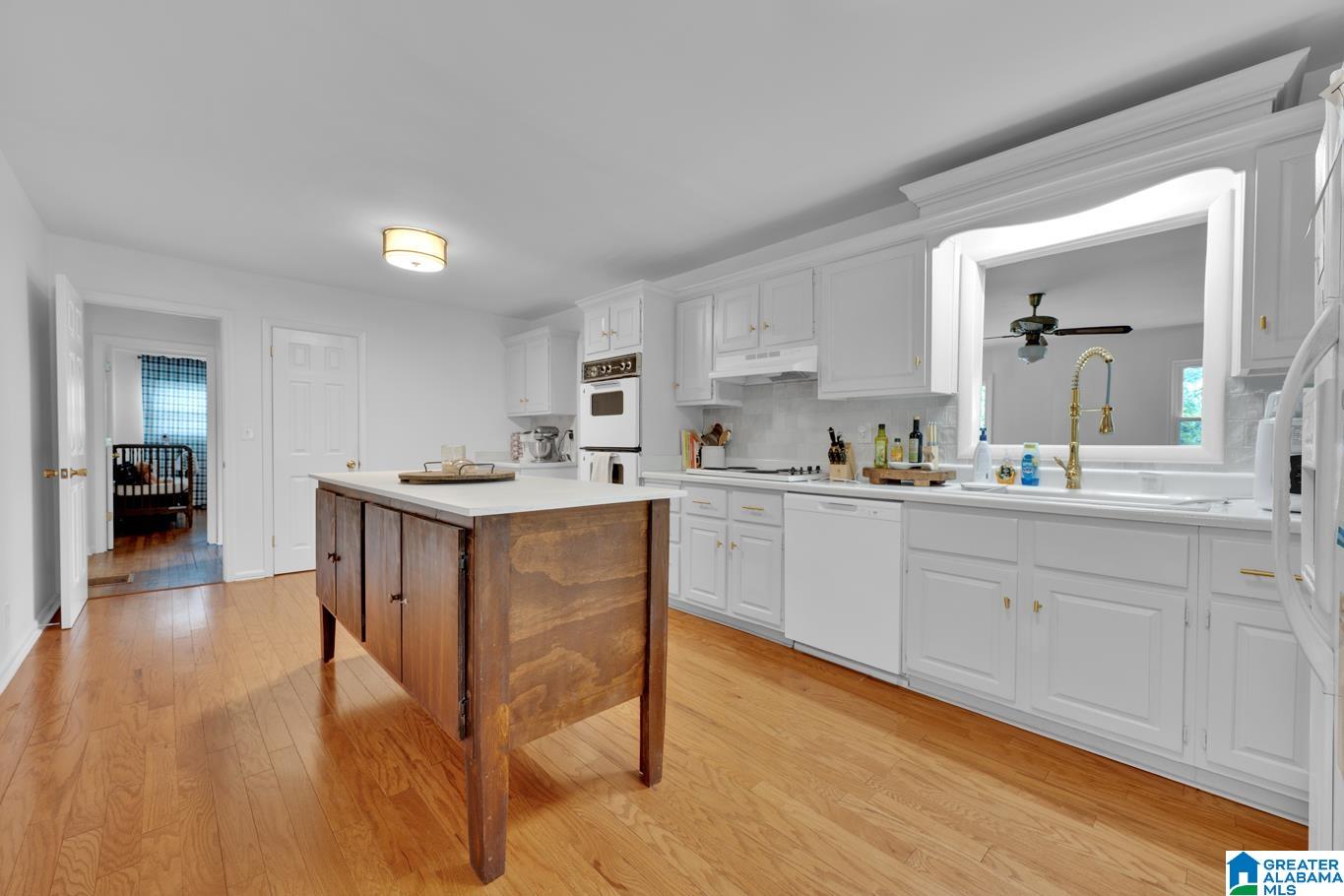204 OAK DRIVE W