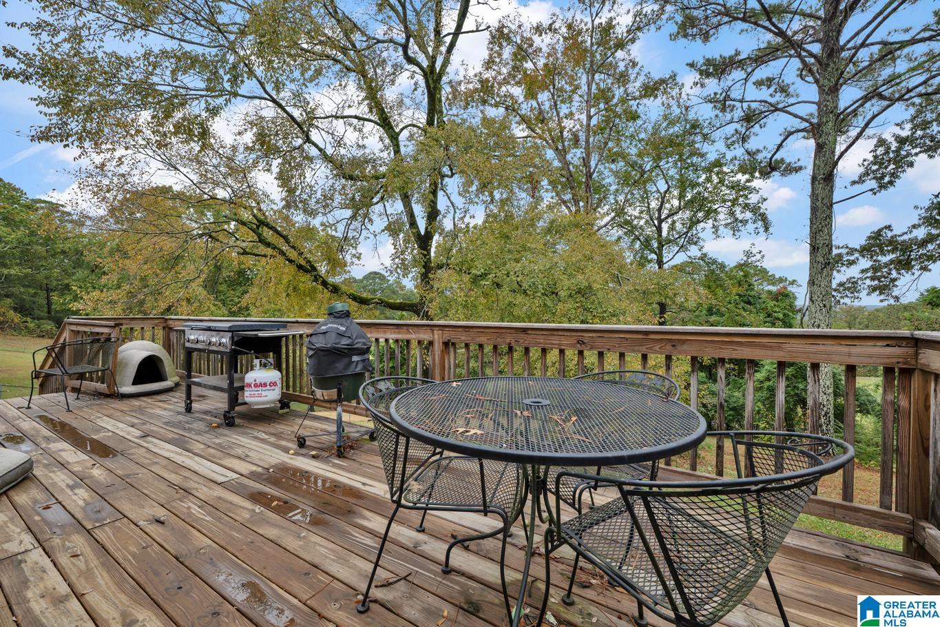 204 OAK DRIVE W