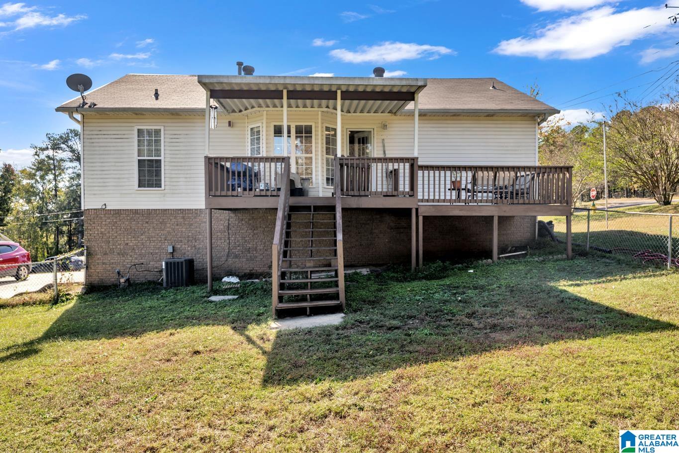 17 GREENLEAF LANE