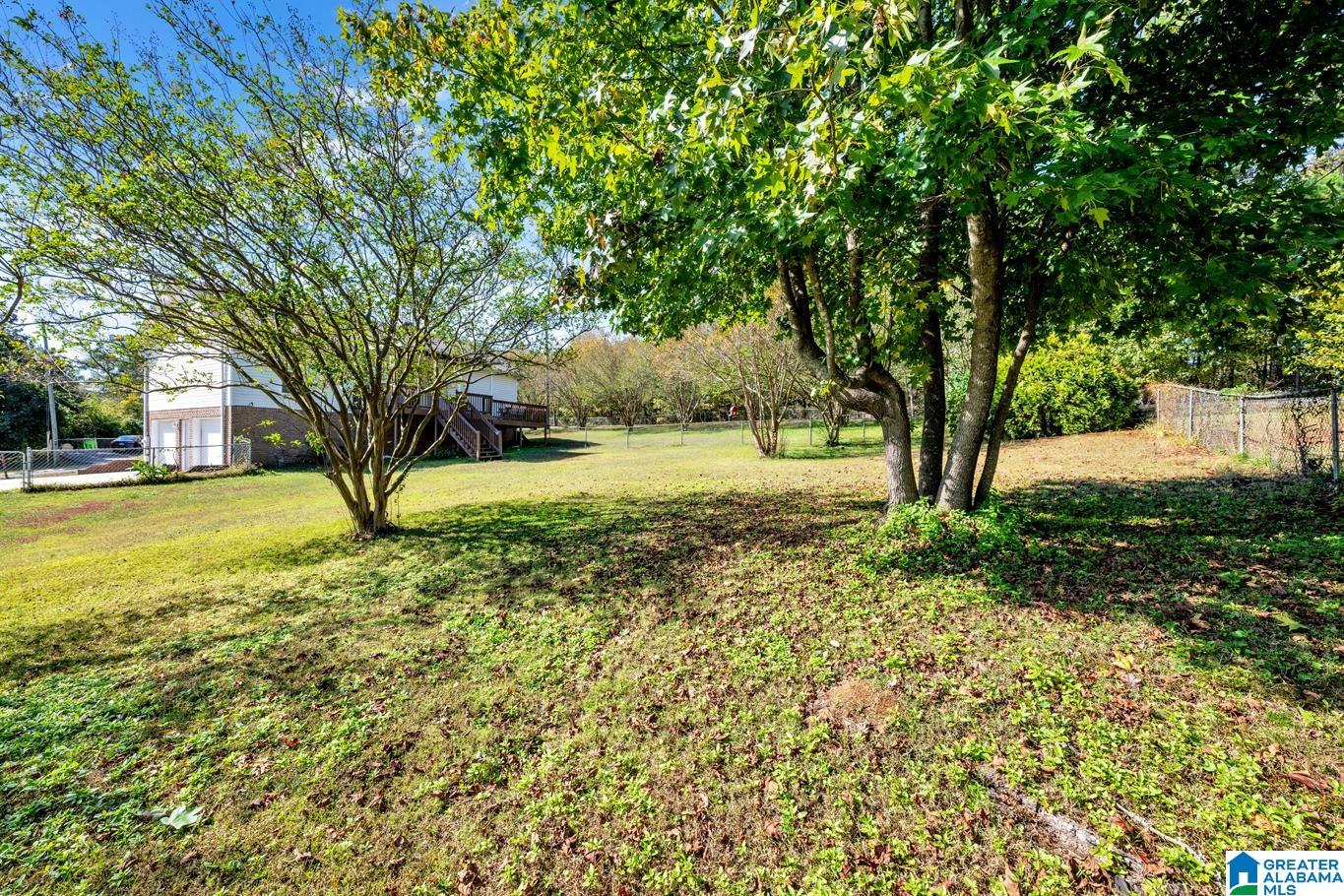 17 GREENLEAF LANE