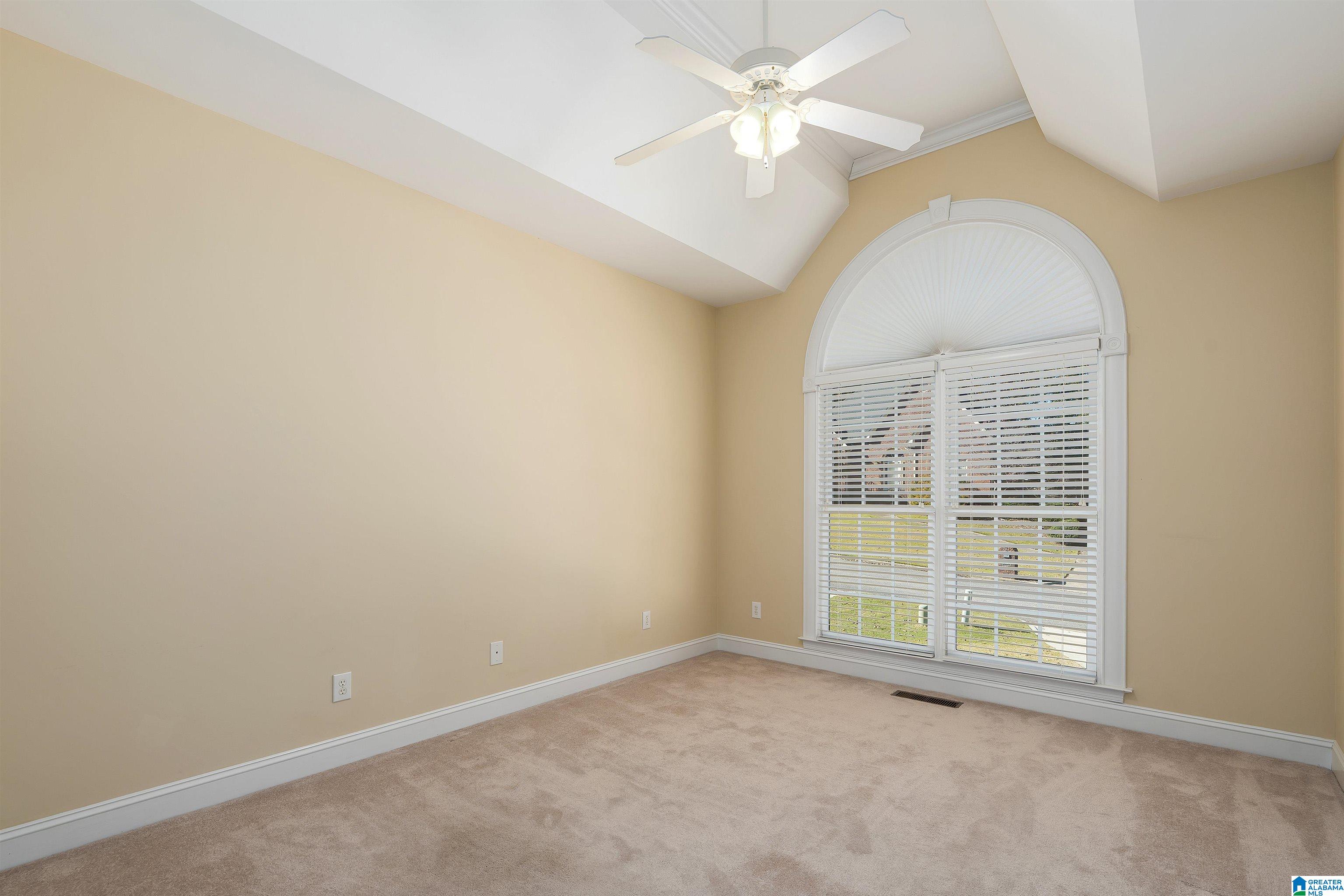 6927 WOODVALE LANE
