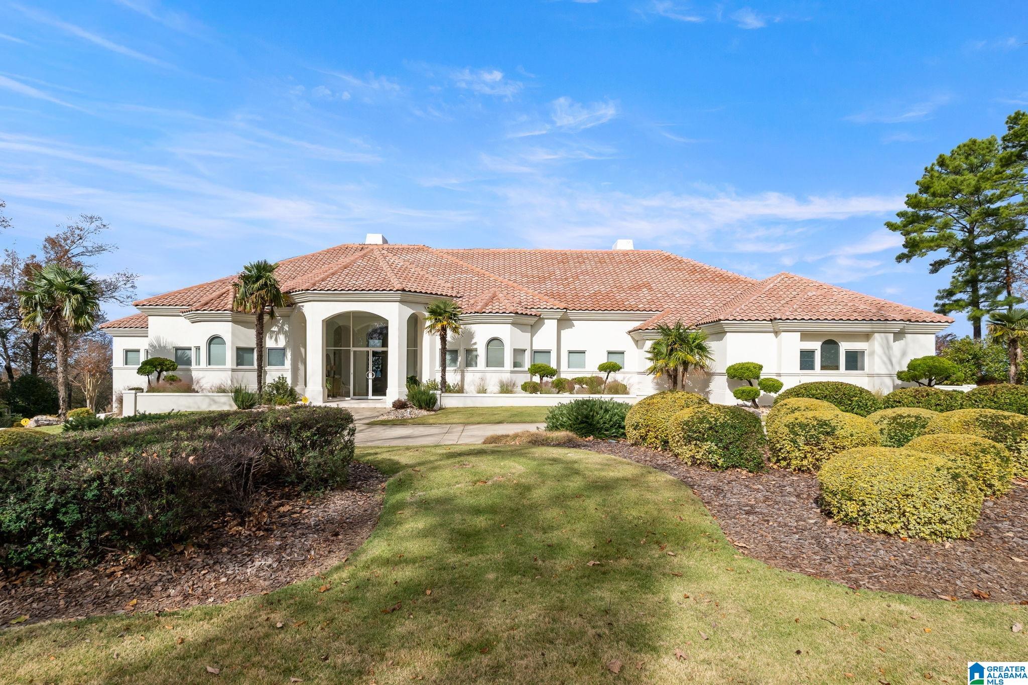 1157 GREYSTONE CREST