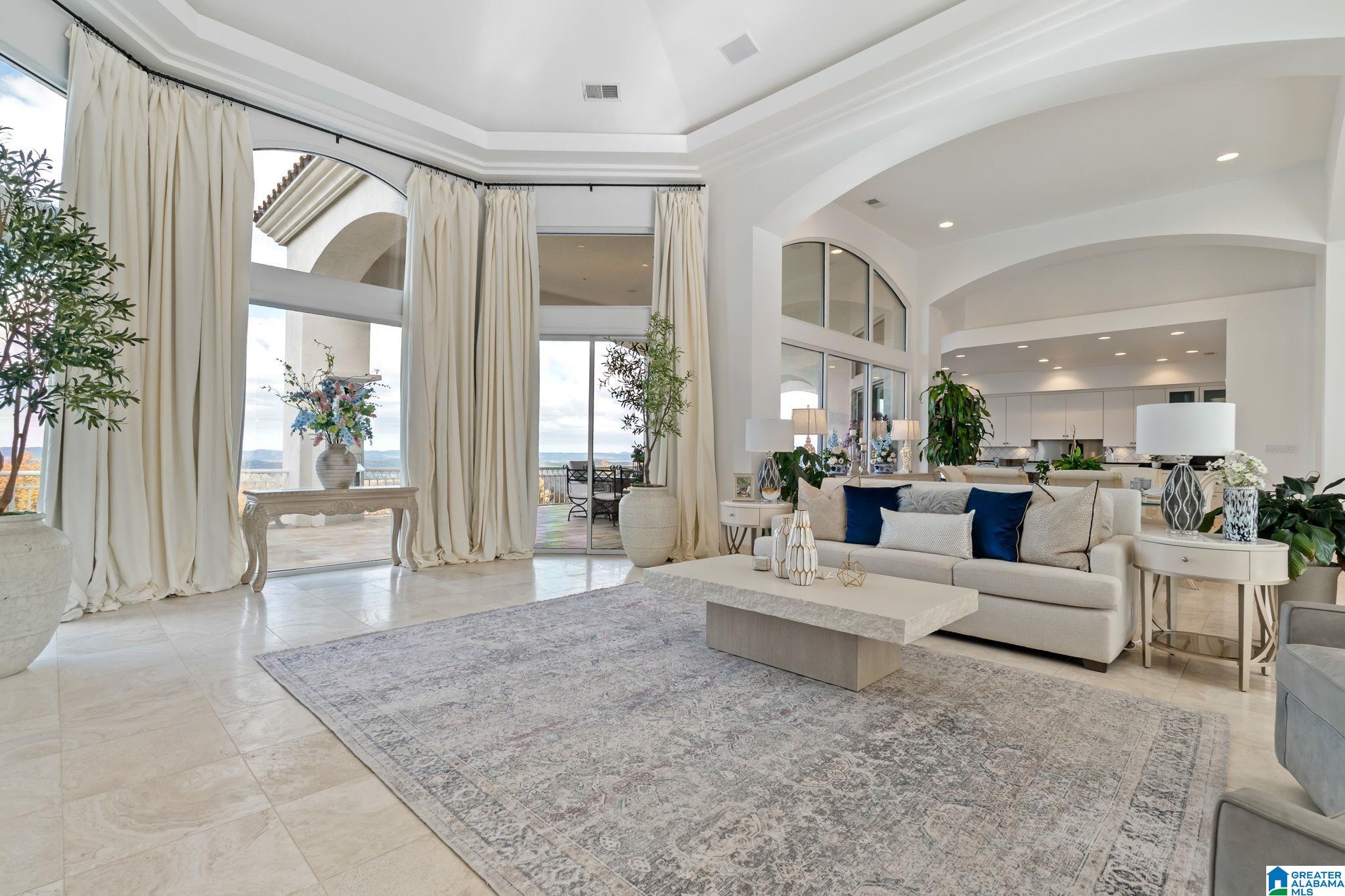 1157 GREYSTONE CREST