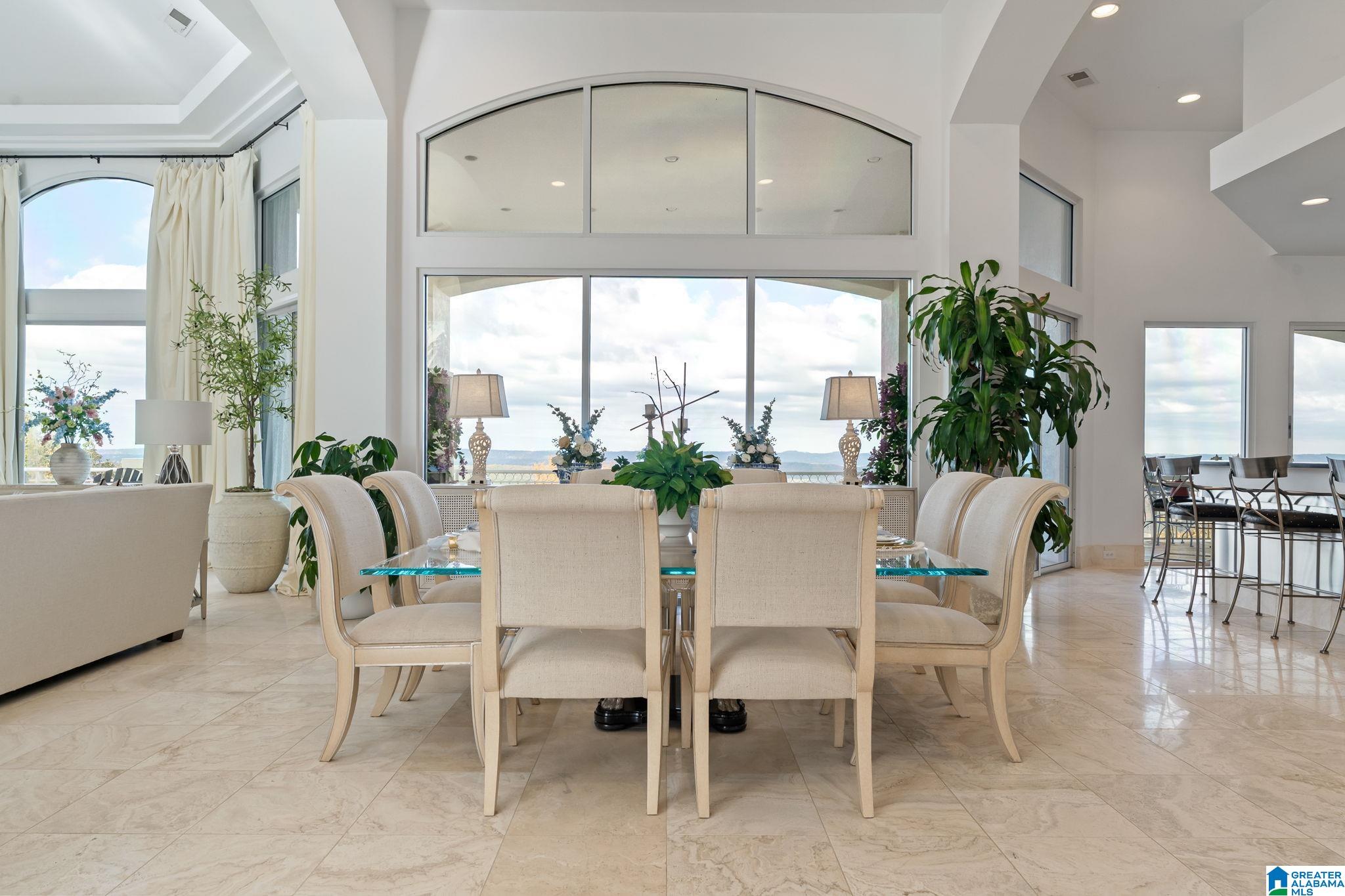 1157 GREYSTONE CREST