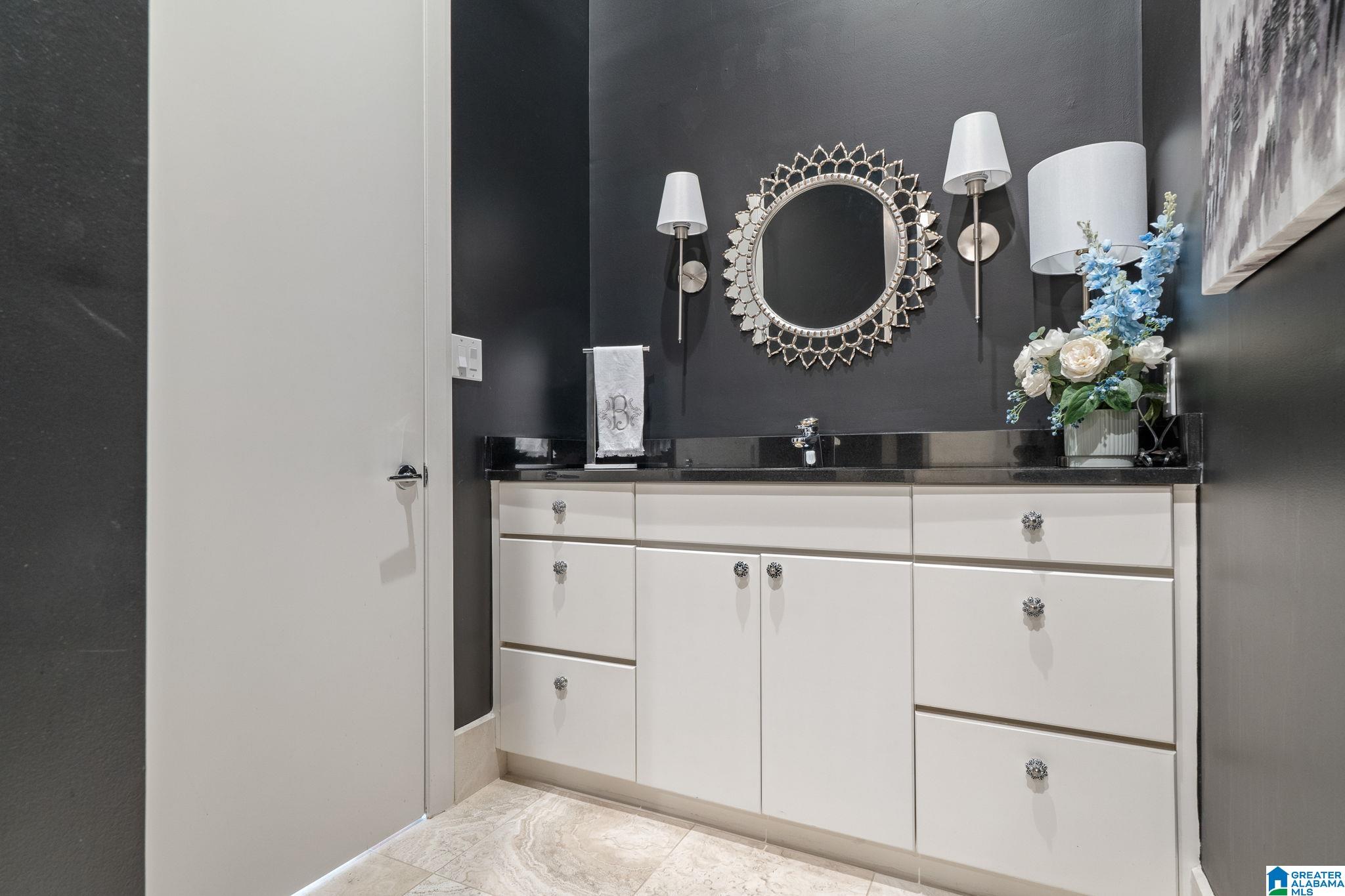 1157 GREYSTONE CREST