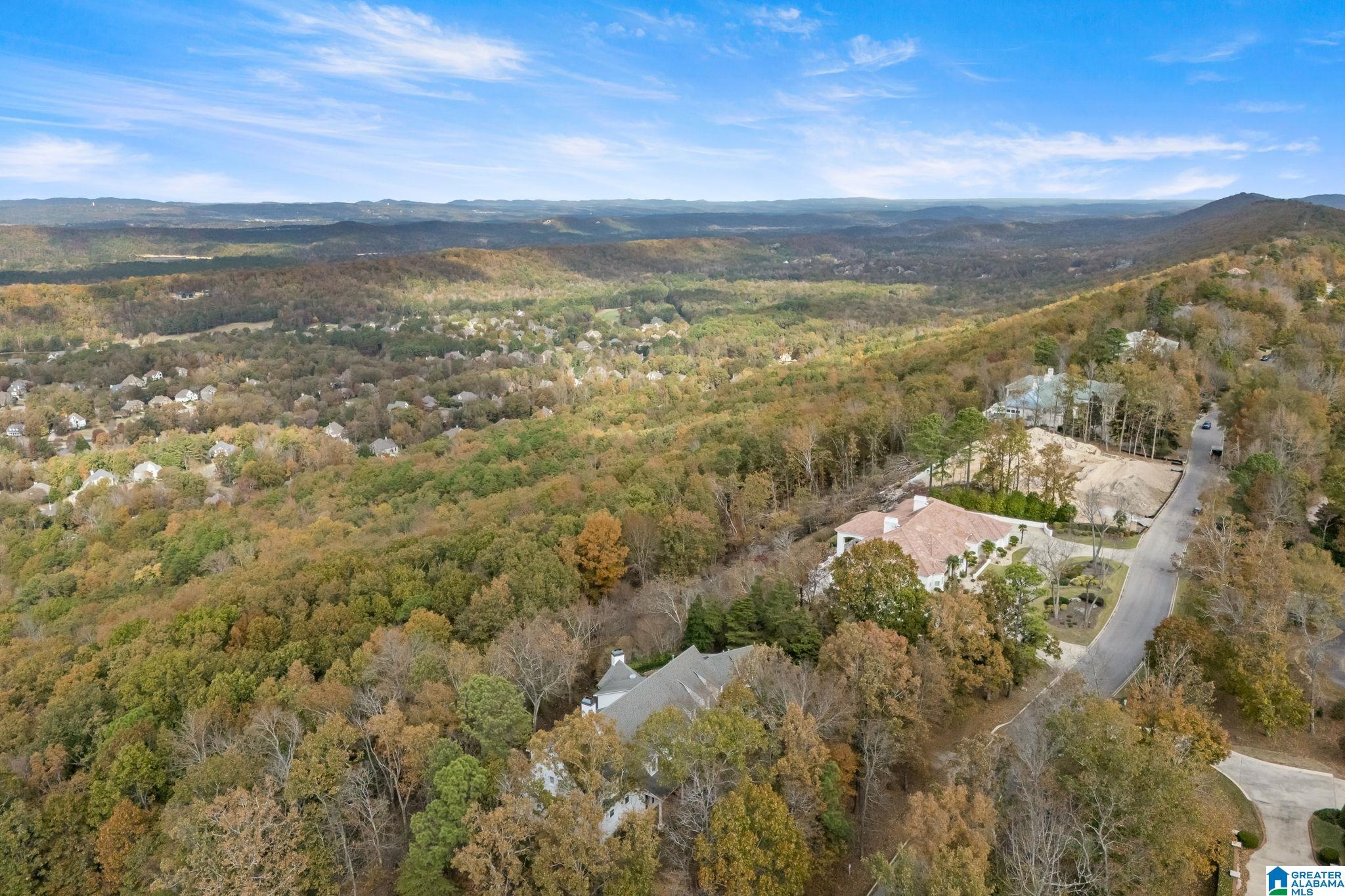 1157 GREYSTONE CREST