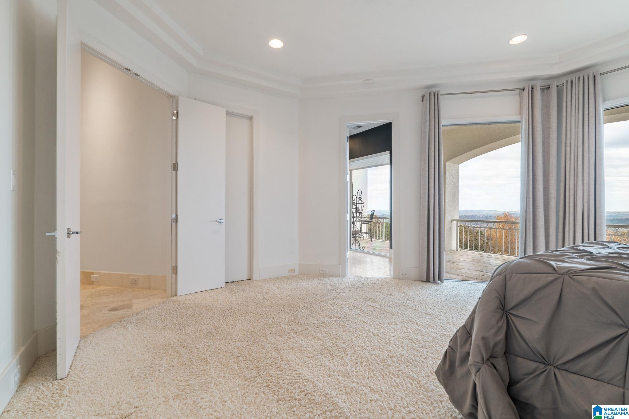 1157 GREYSTONE CREST