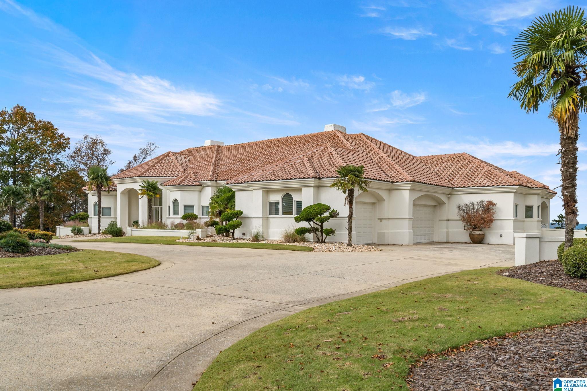 1157 GREYSTONE CREST