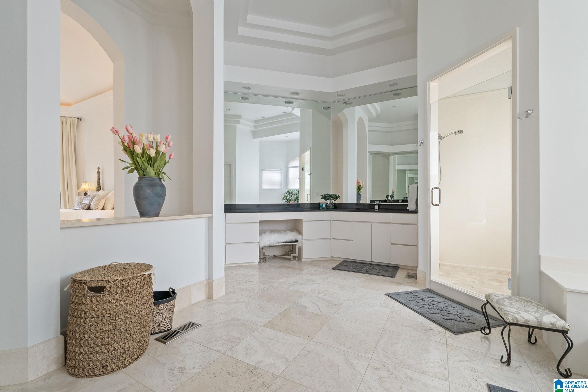 1157 GREYSTONE CREST