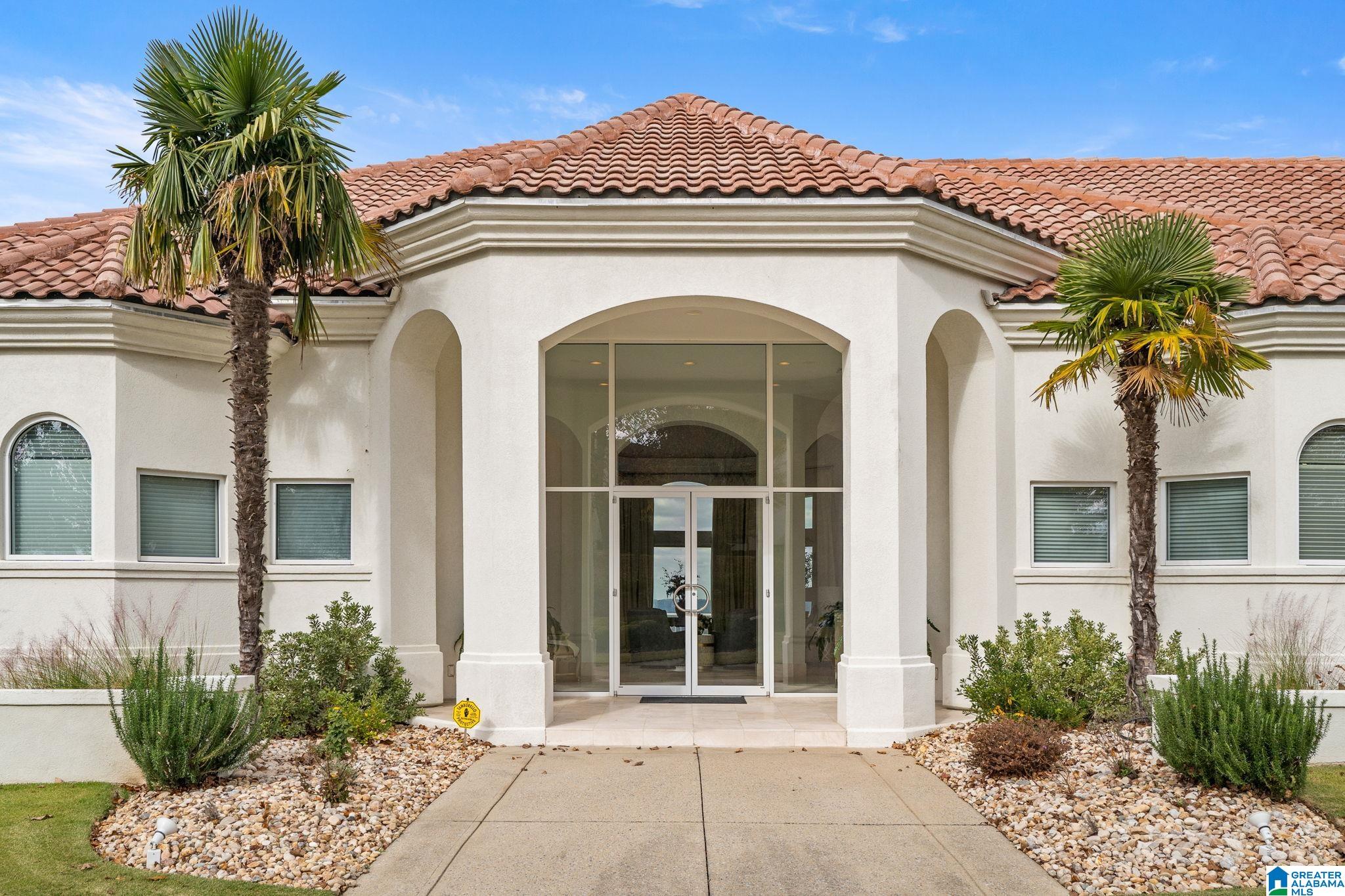 1157 GREYSTONE CREST