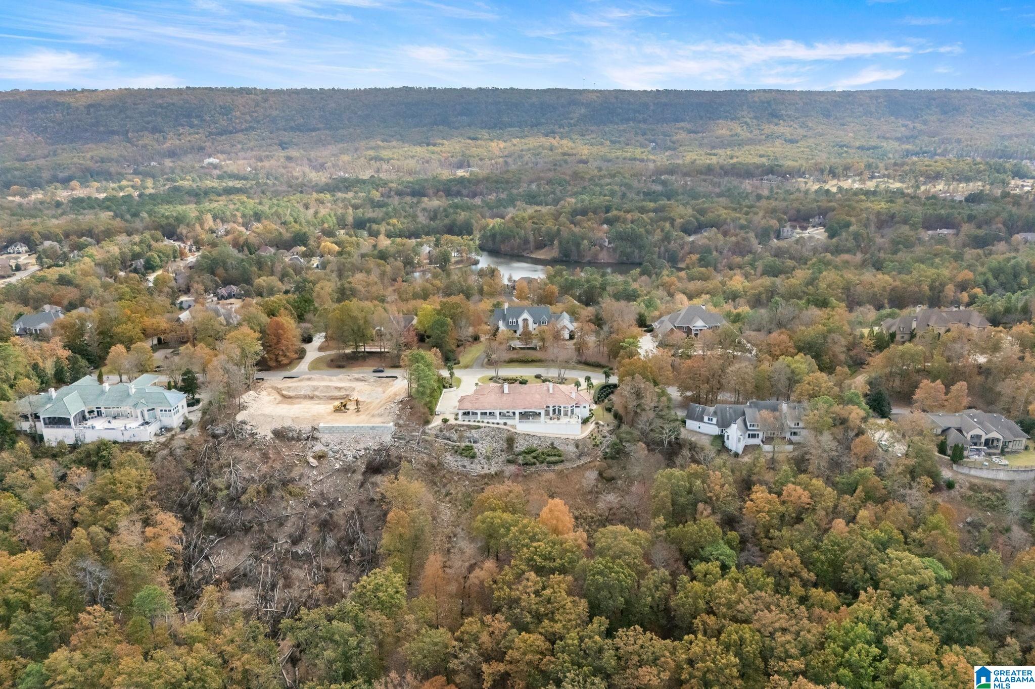 1157 GREYSTONE CREST