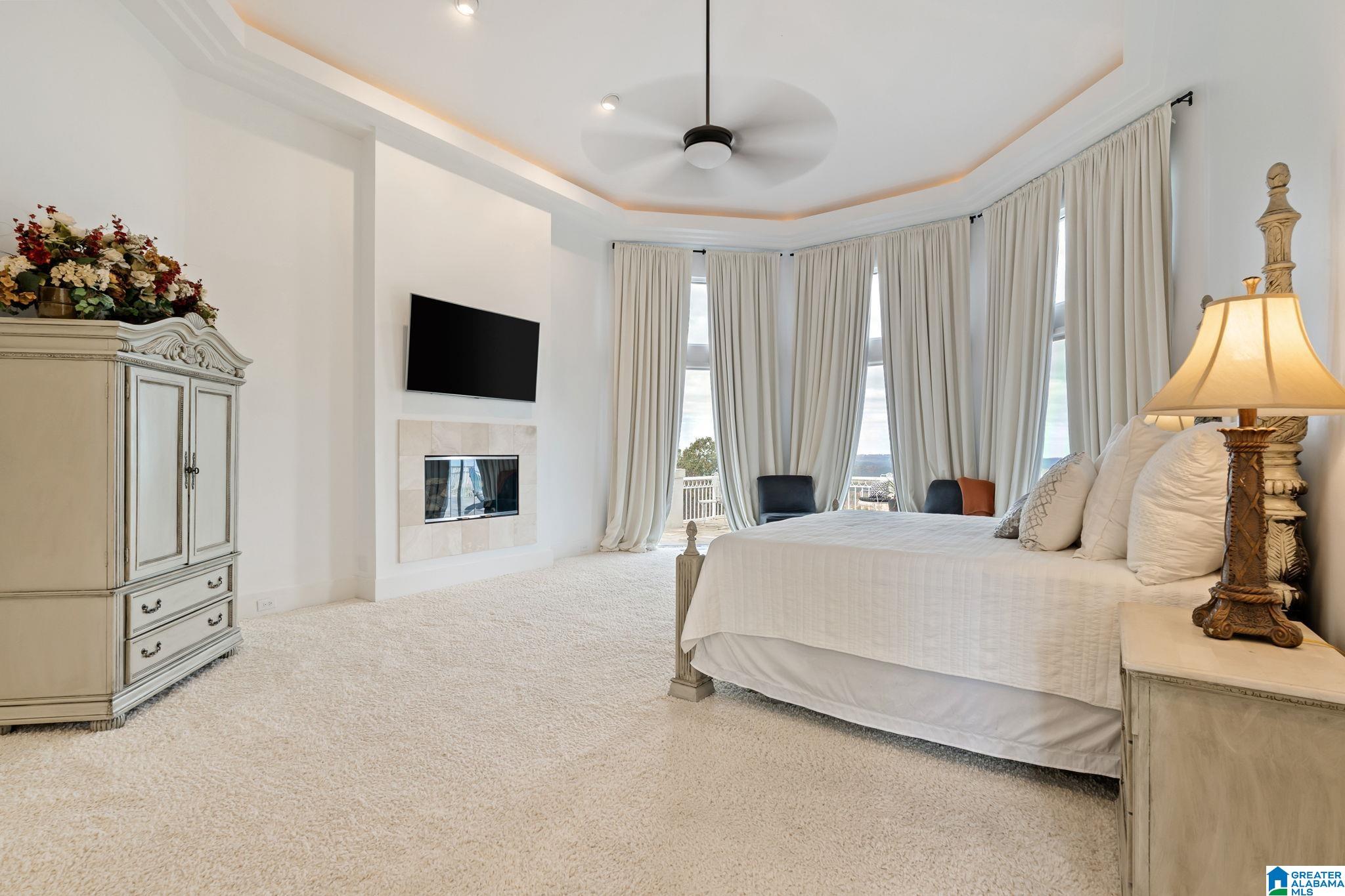 1157 GREYSTONE CREST