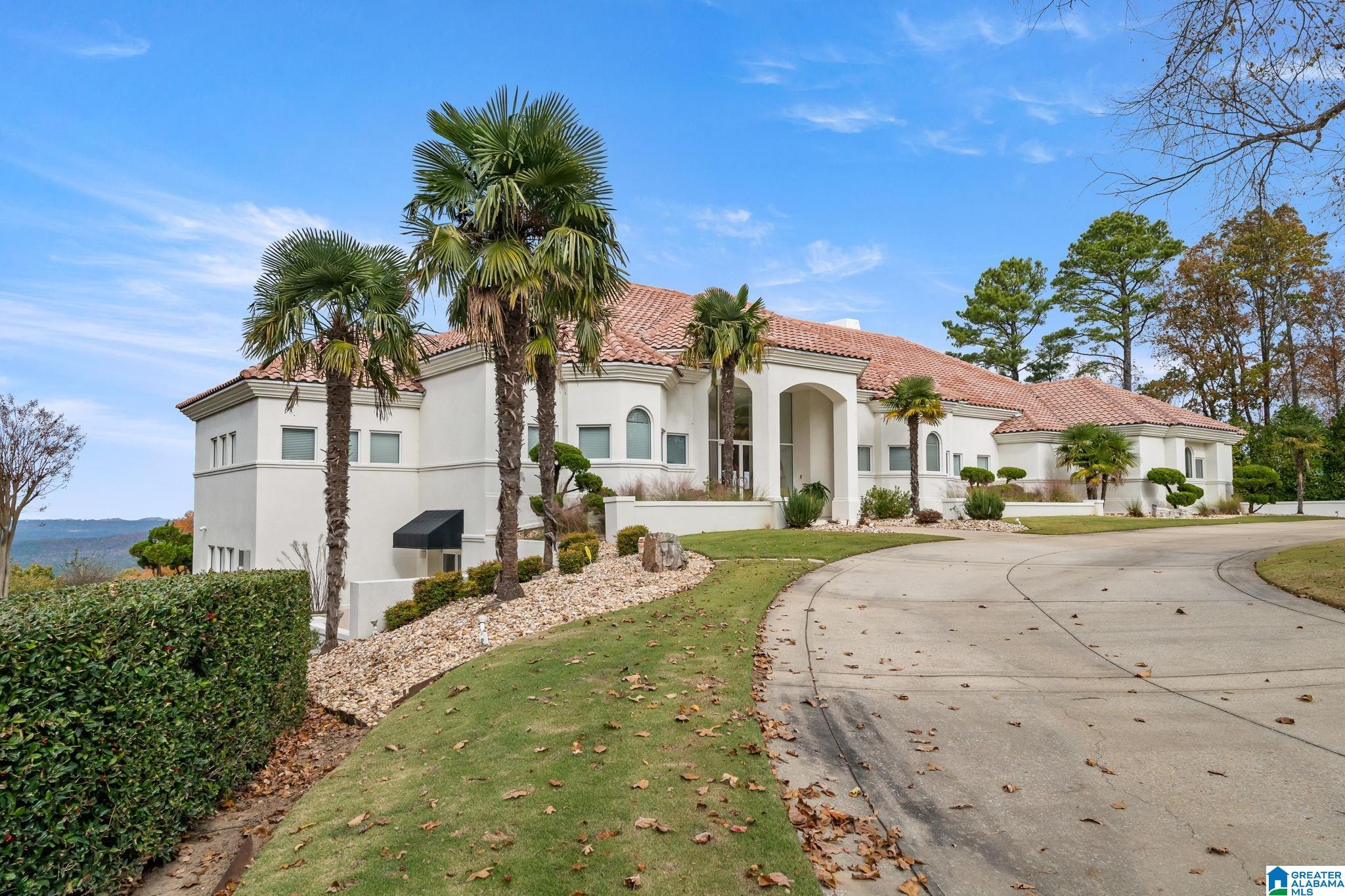 1157 GREYSTONE CREST