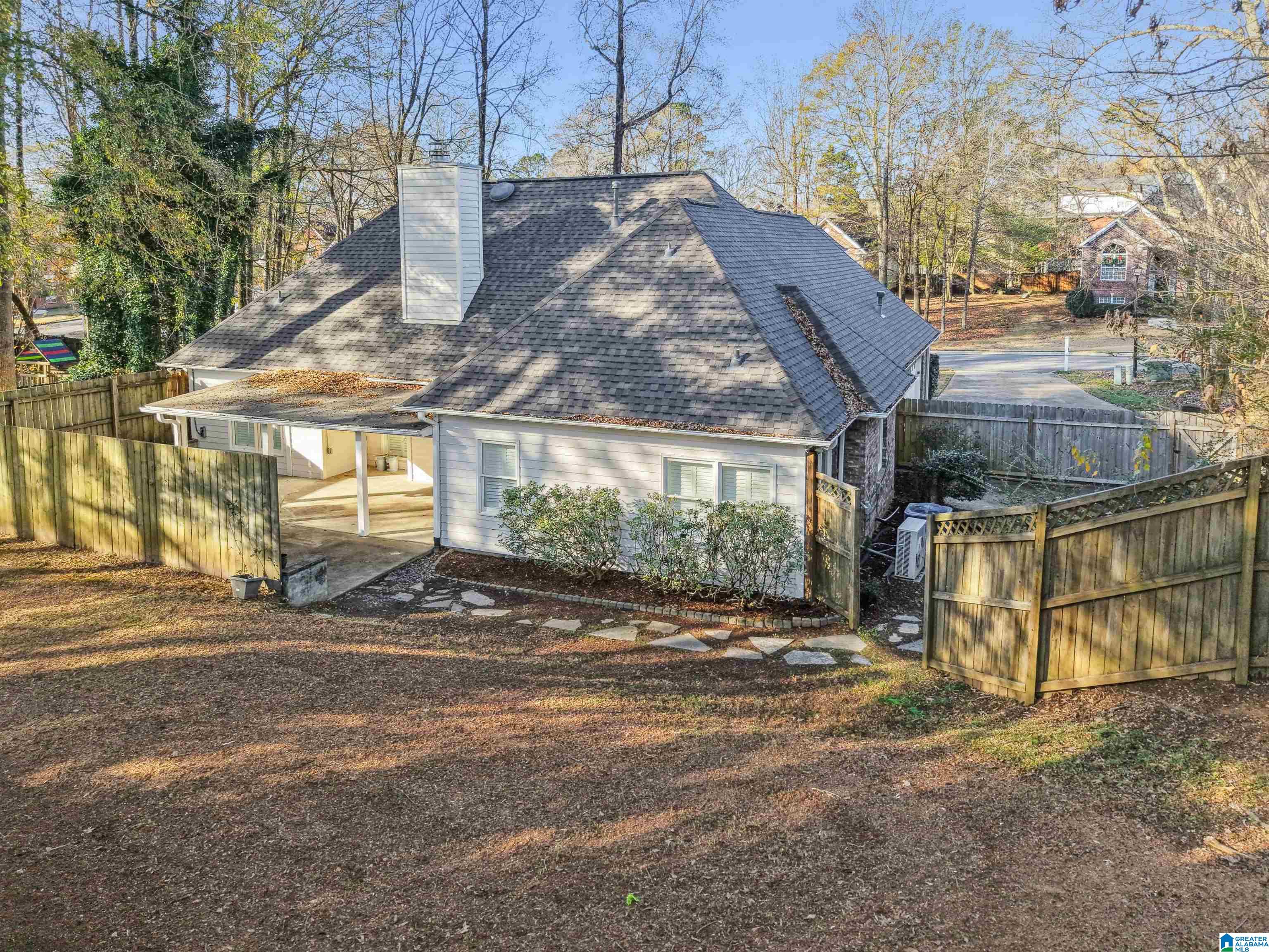 539 WOODRUFF PARKWAY