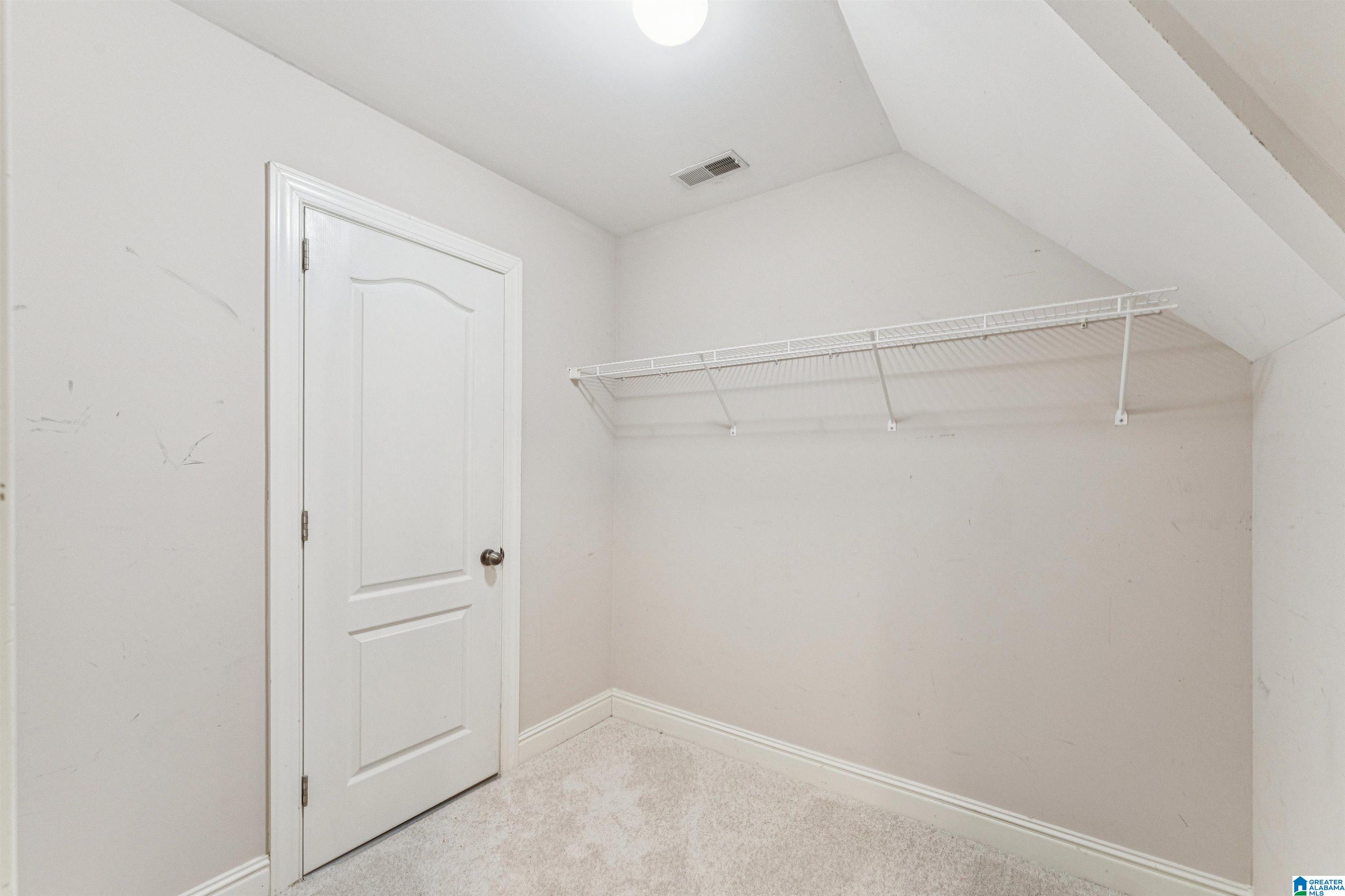 539 WOODRUFF PARKWAY