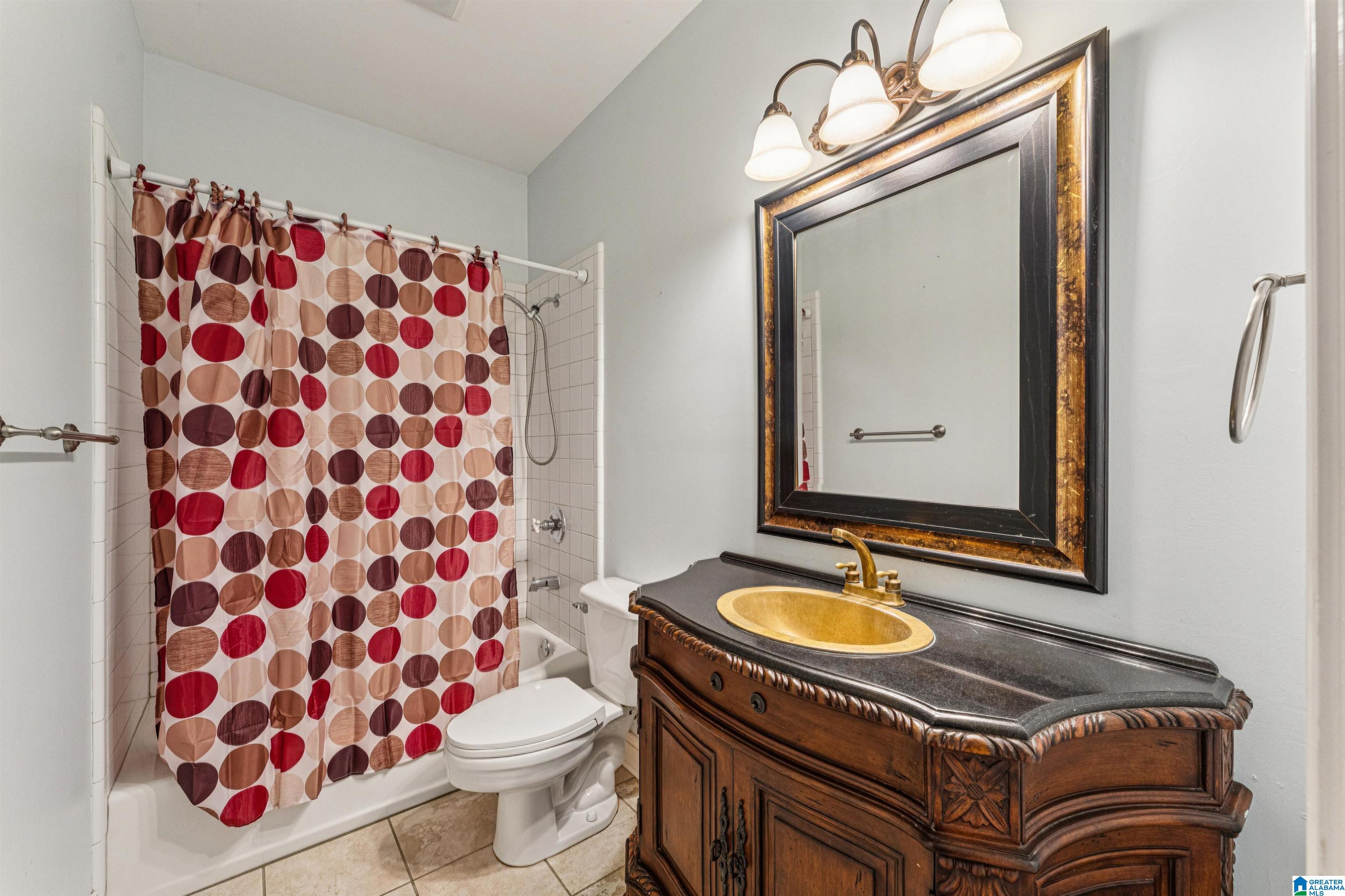 539 WOODRUFF PARKWAY