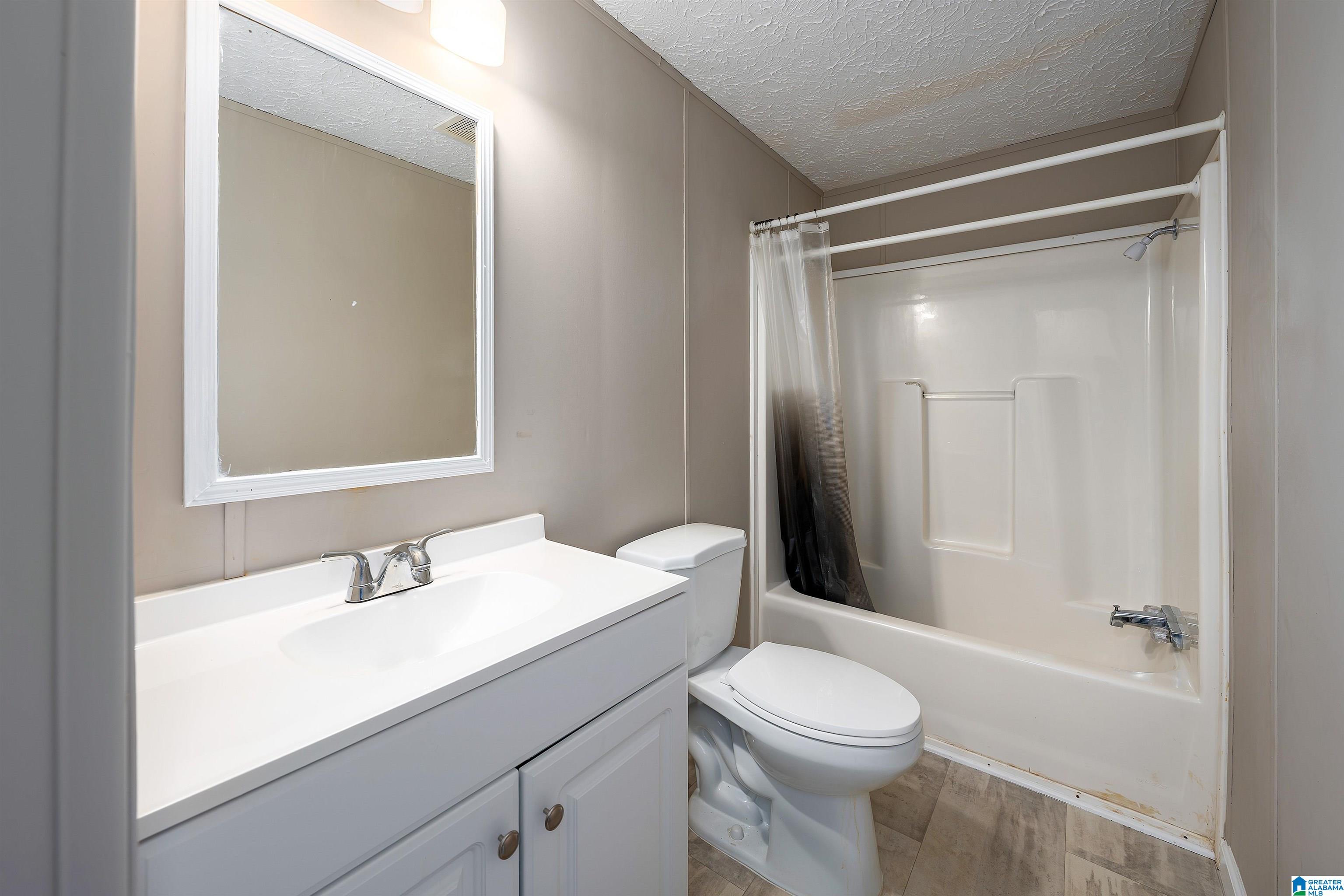 150 COUNTRY LIVING CIRCLE