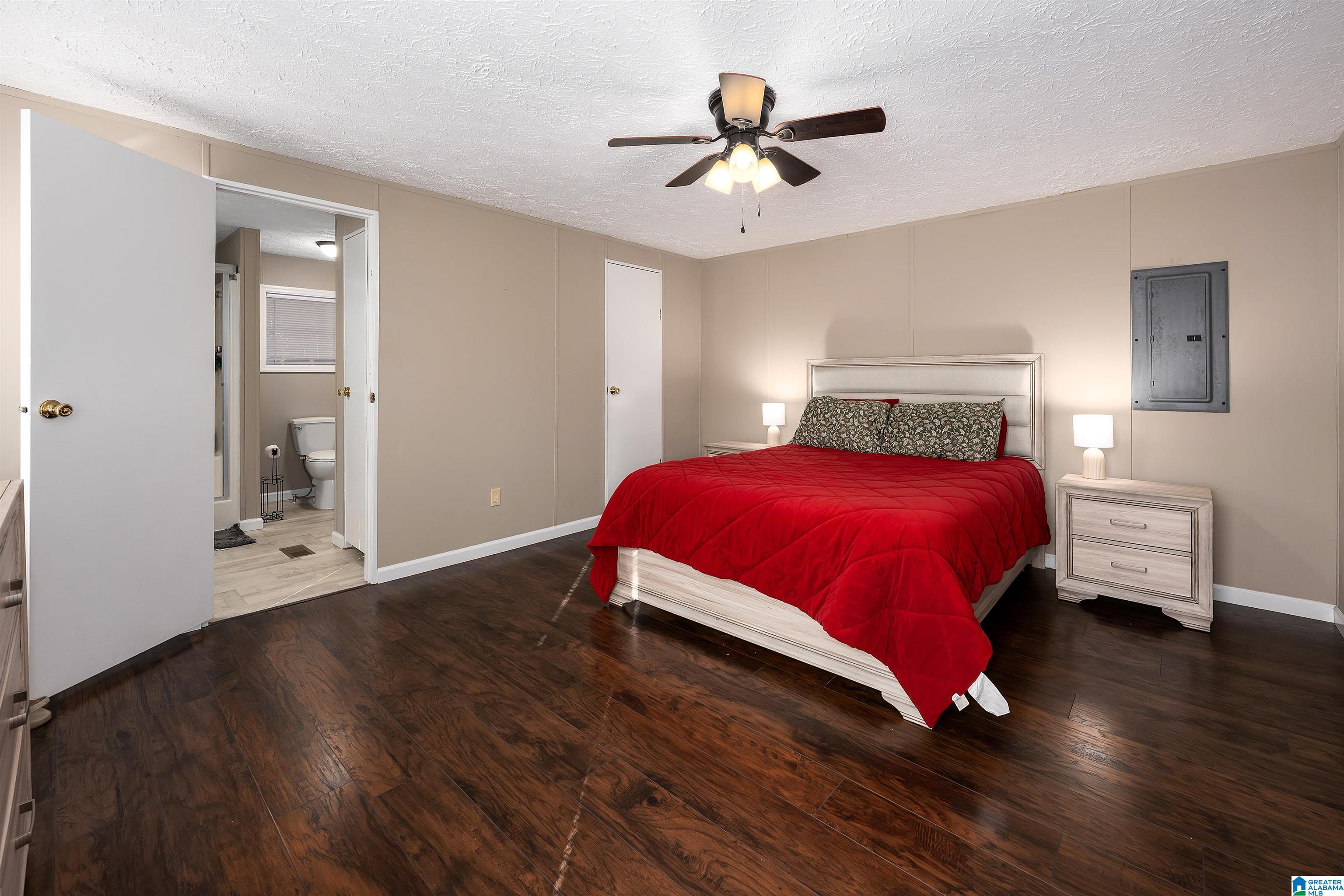 150 COUNTRY LIVING CIRCLE