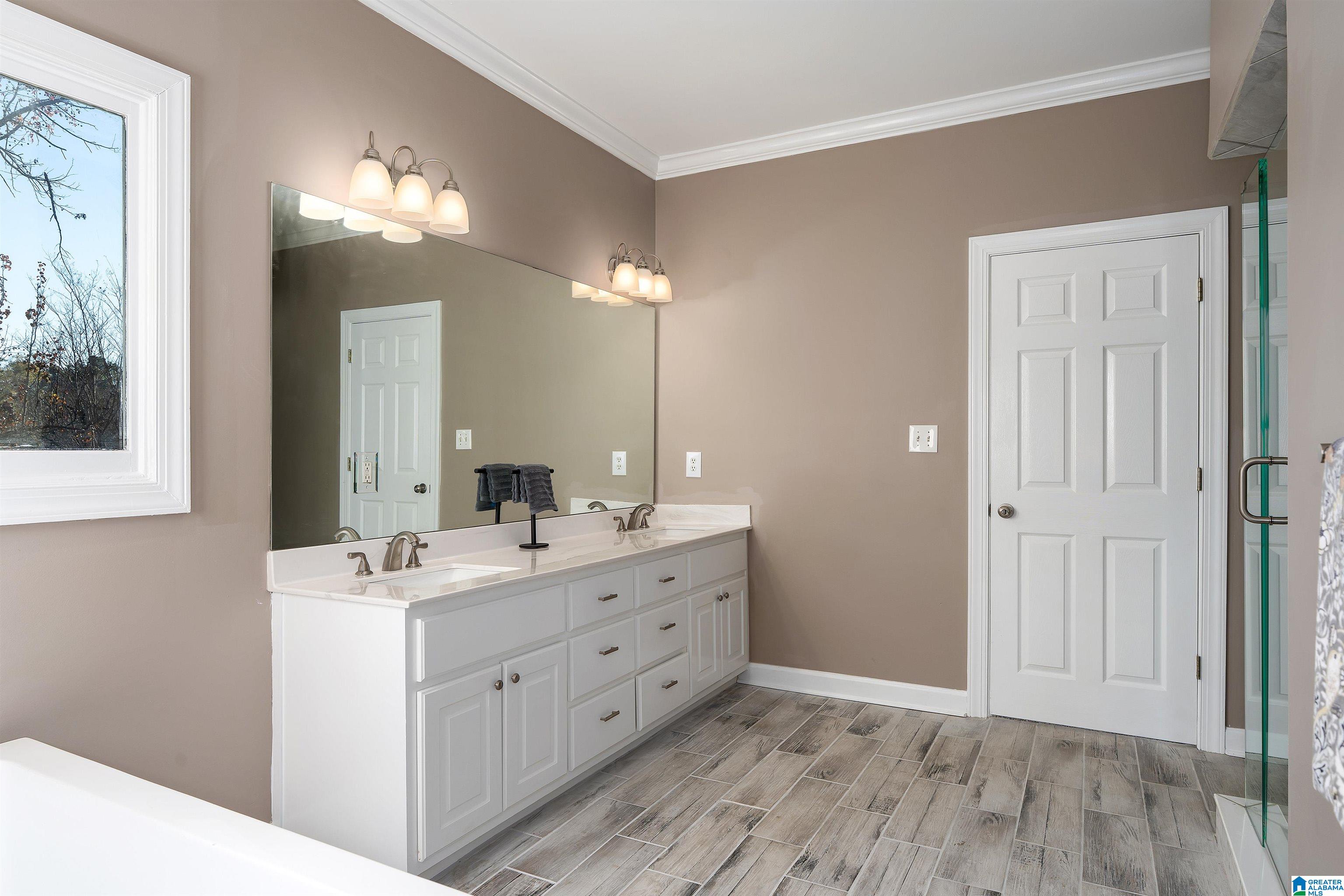 3545 STILL OAKS DRIVE