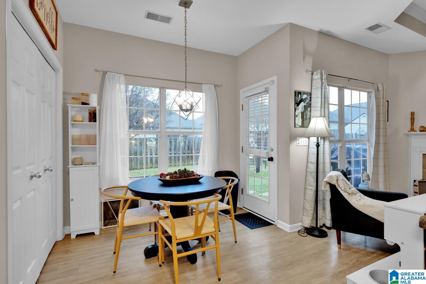 1148 WINDSOR PARKWAY