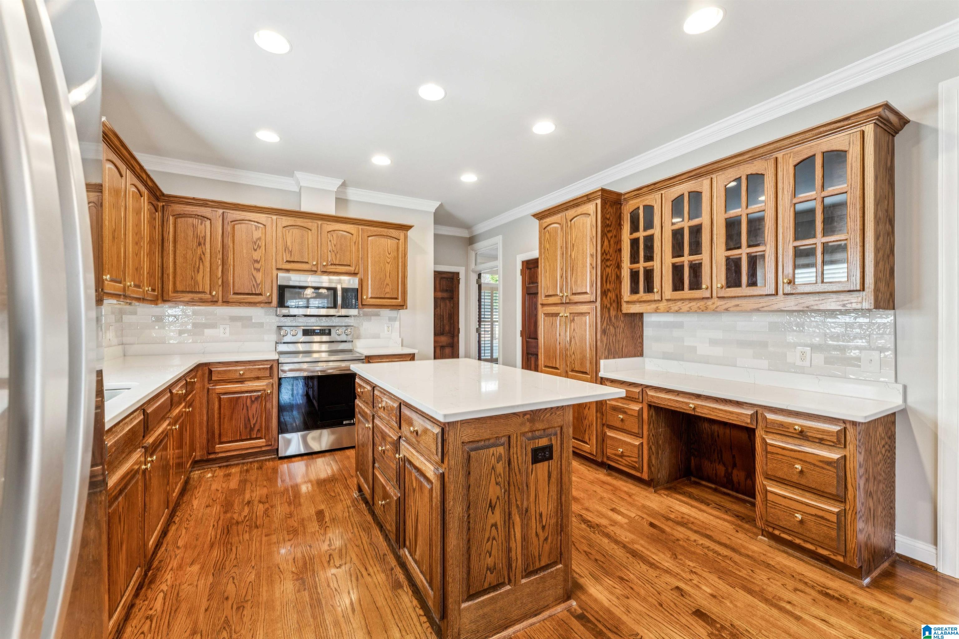 709 CUNNINGHAM CIRCLE