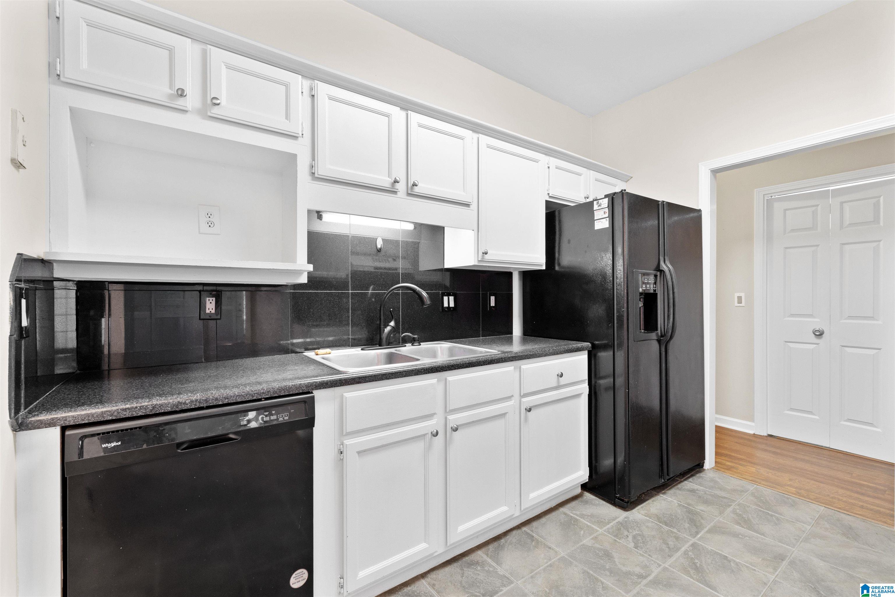 3225 BOXWOOD DRIVE