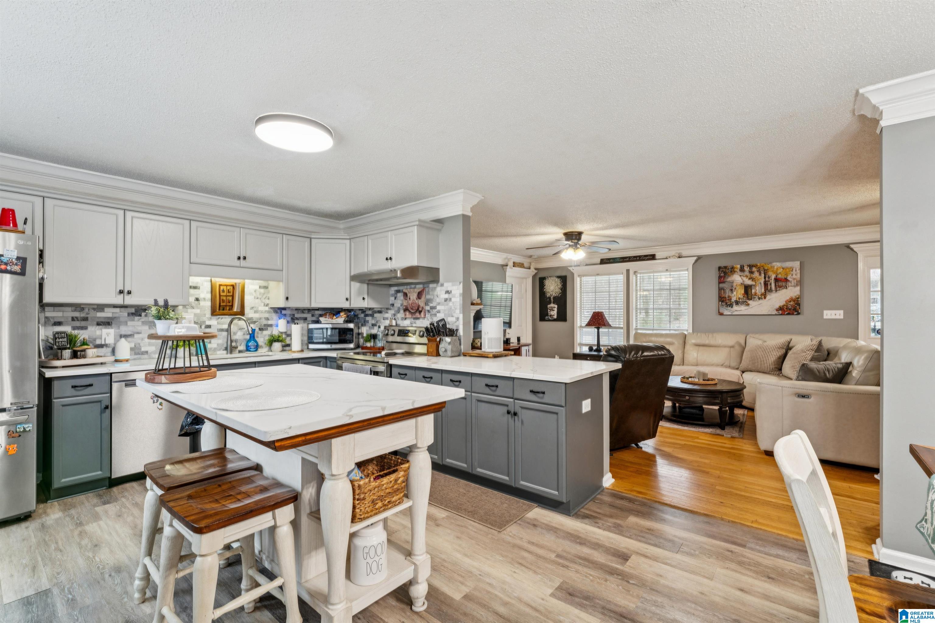 5563 FOTI LANE