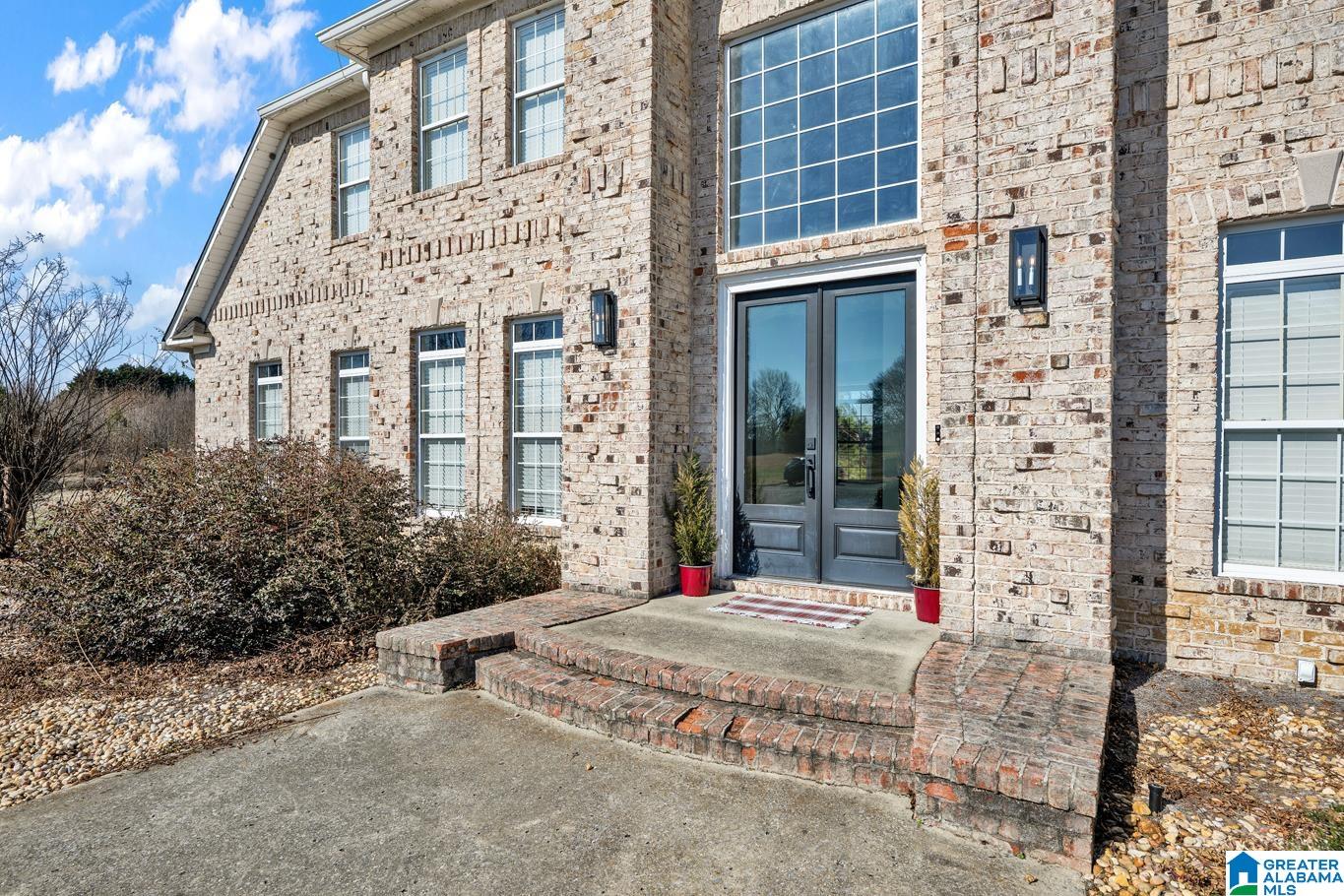 76 DERRICK CIRCLE