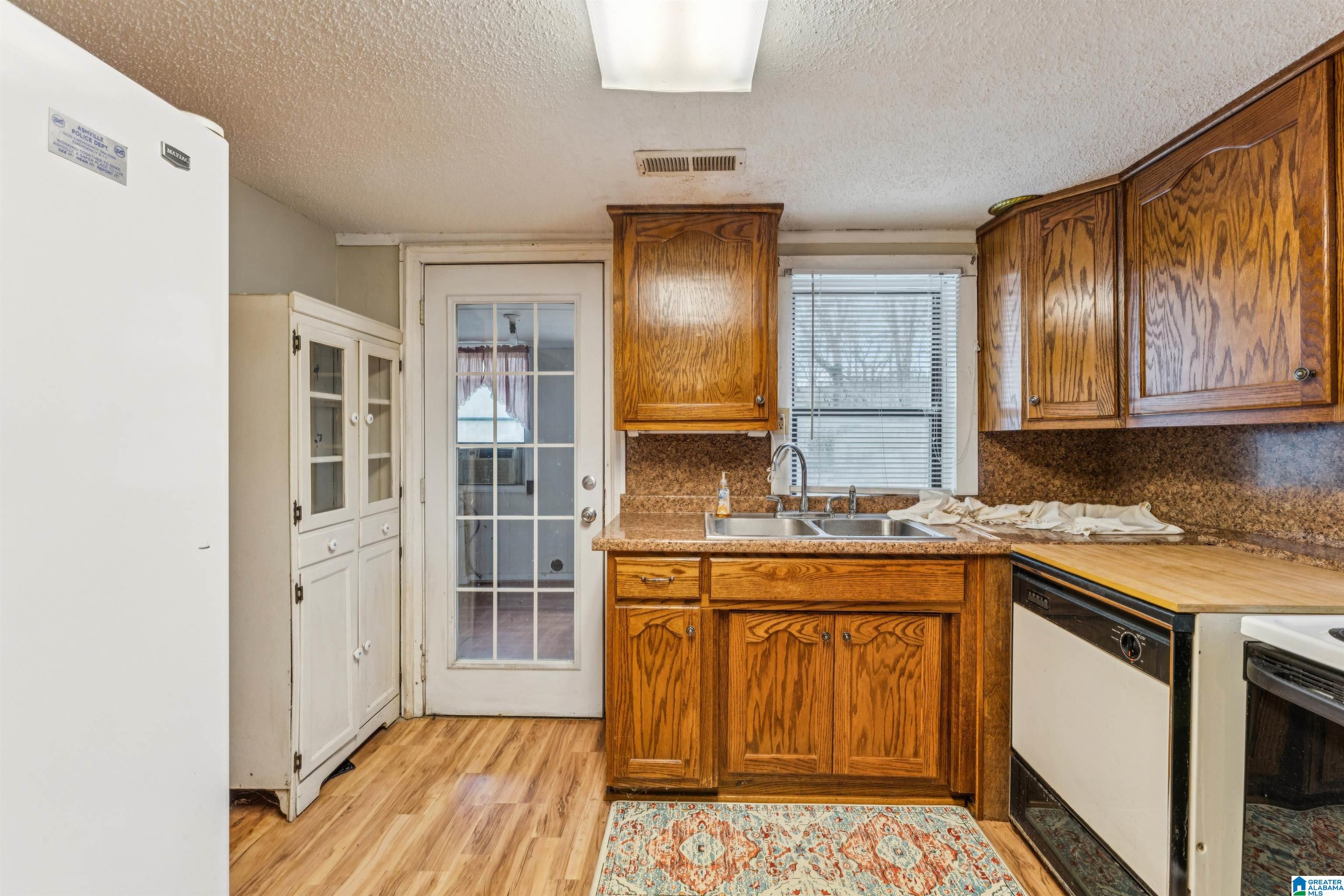 25390 US HIGHWAY 411