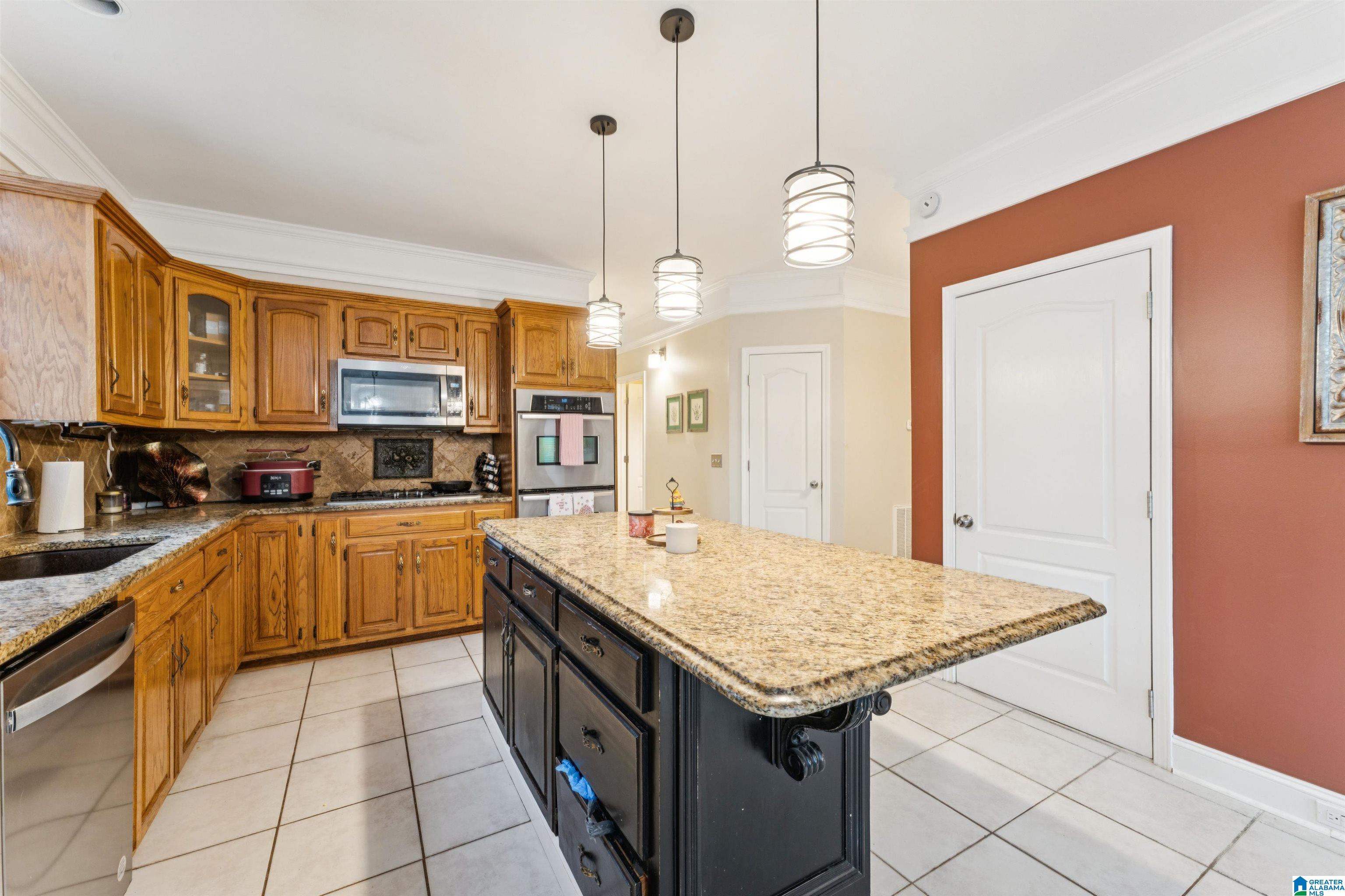 8199 CYPRESS WAY