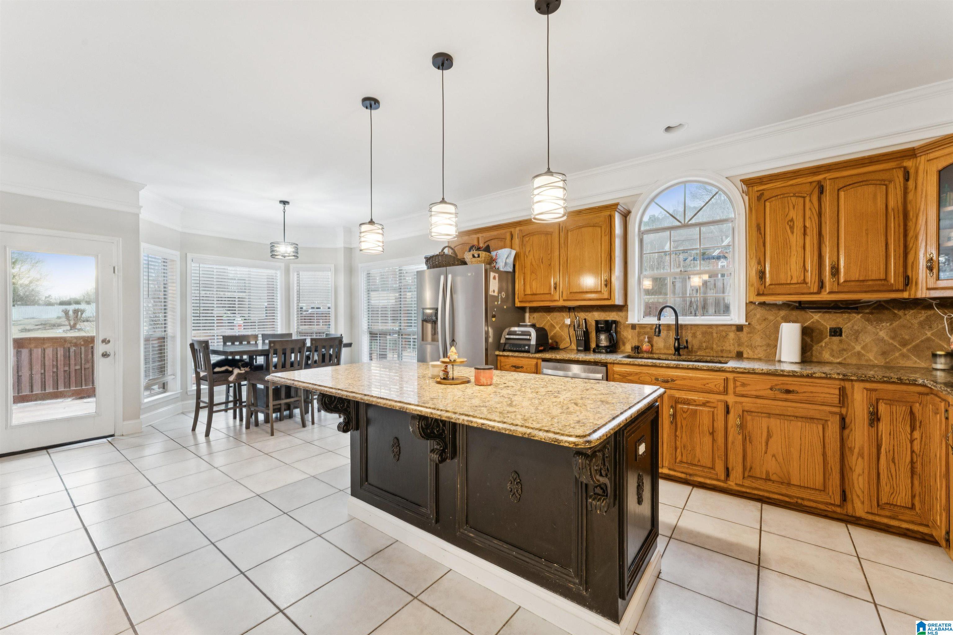 8199 CYPRESS WAY