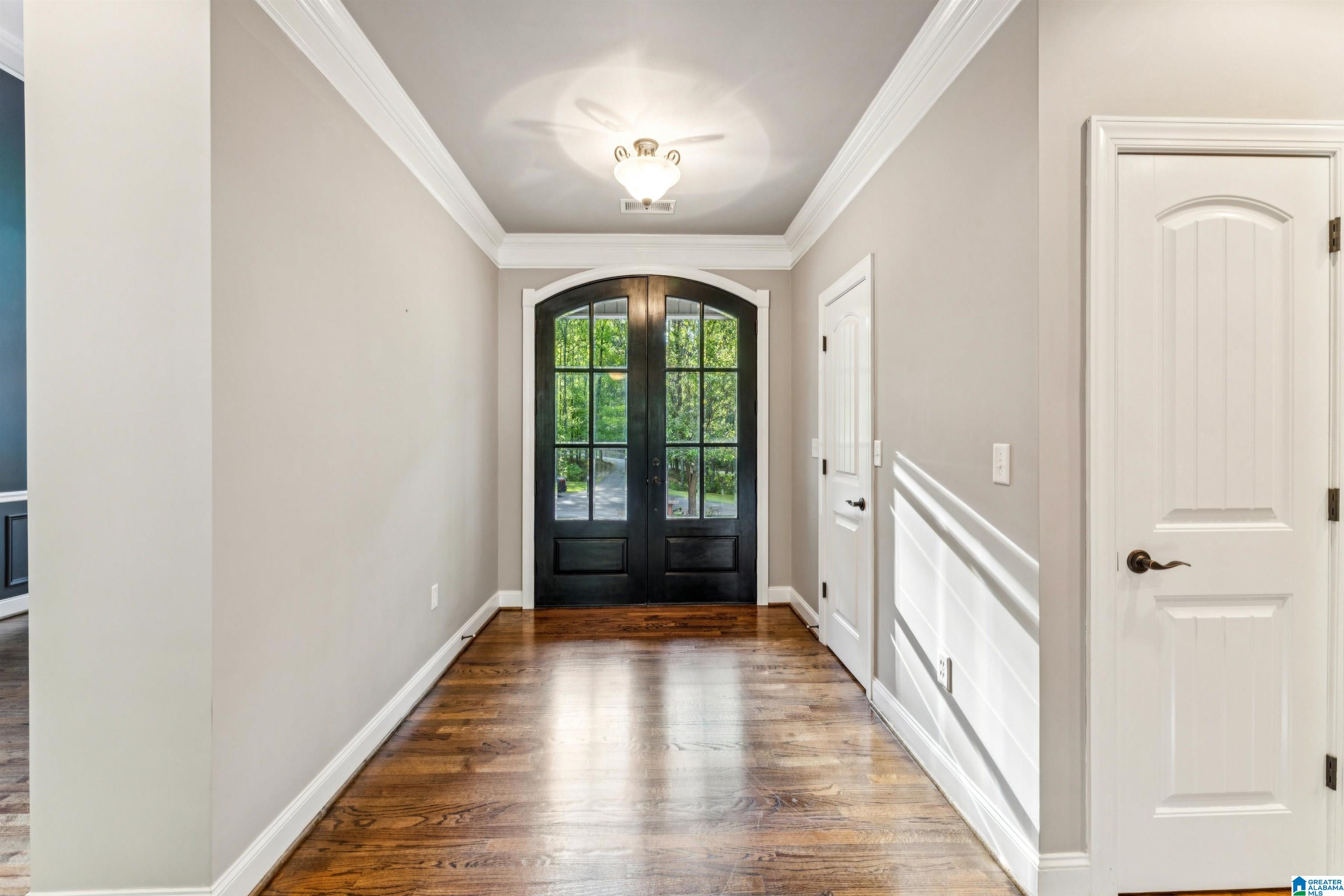 910 TWIN BLUFFS DRIVE