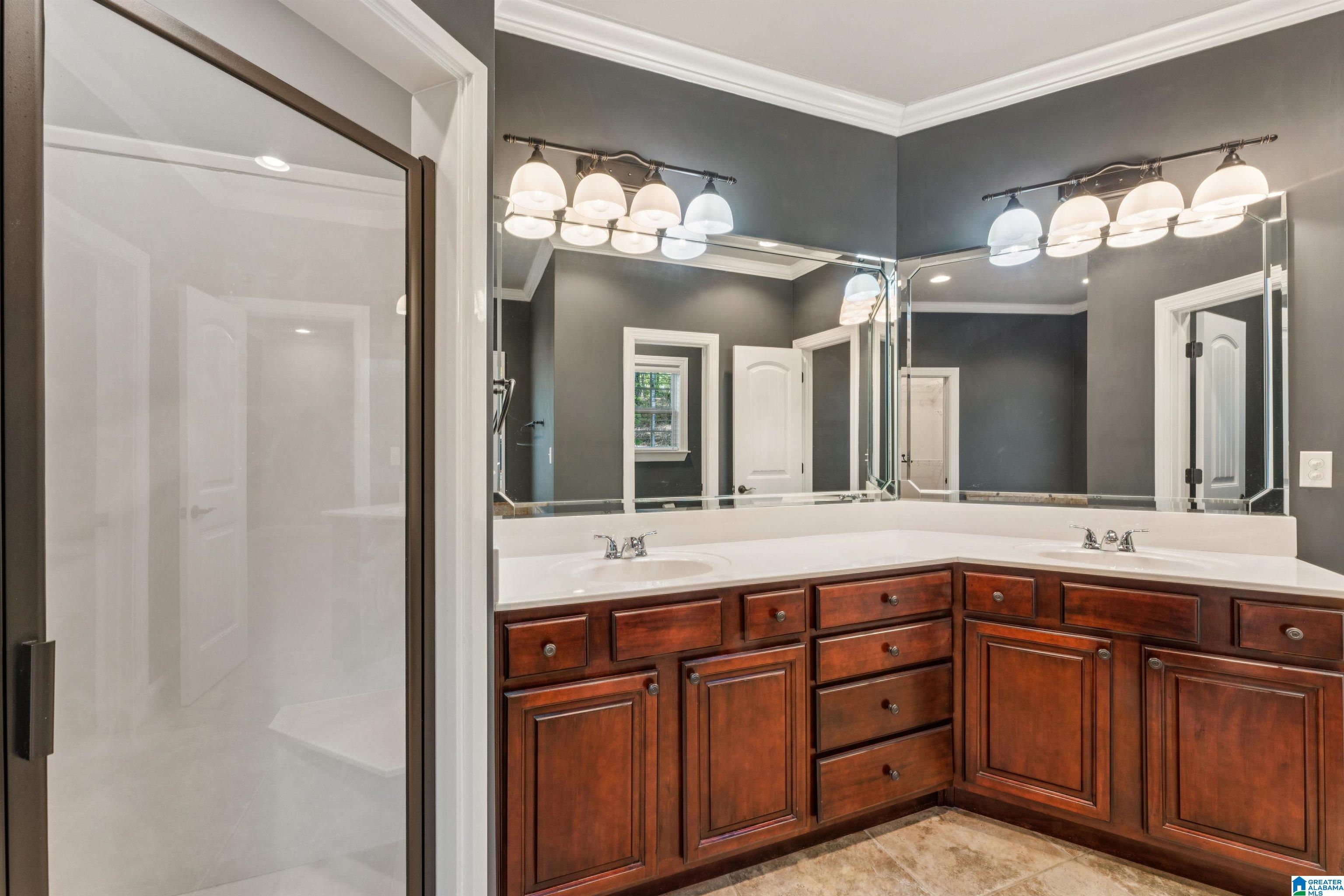 910 TWIN BLUFFS DRIVE