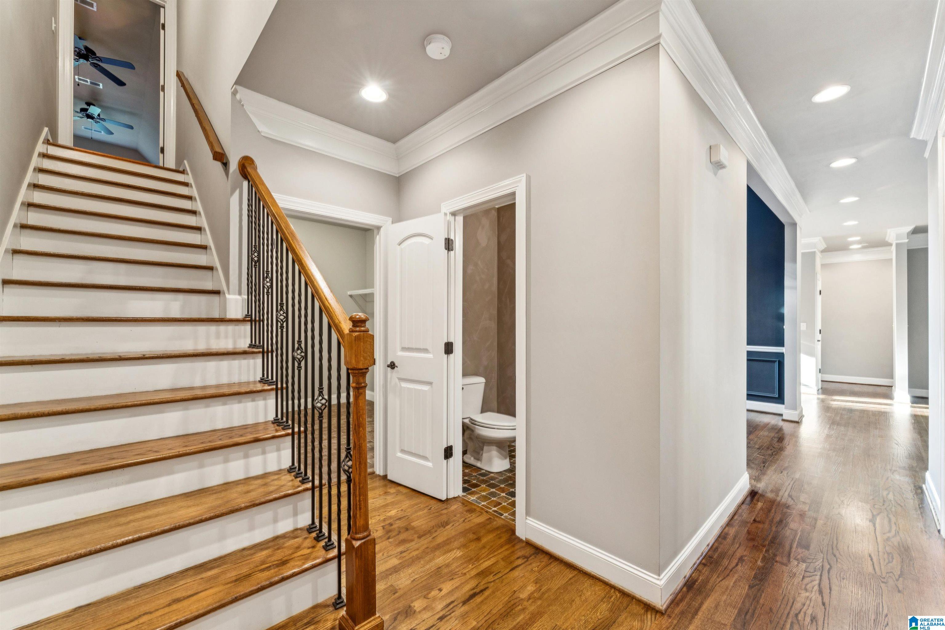 910 TWIN BLUFFS DRIVE