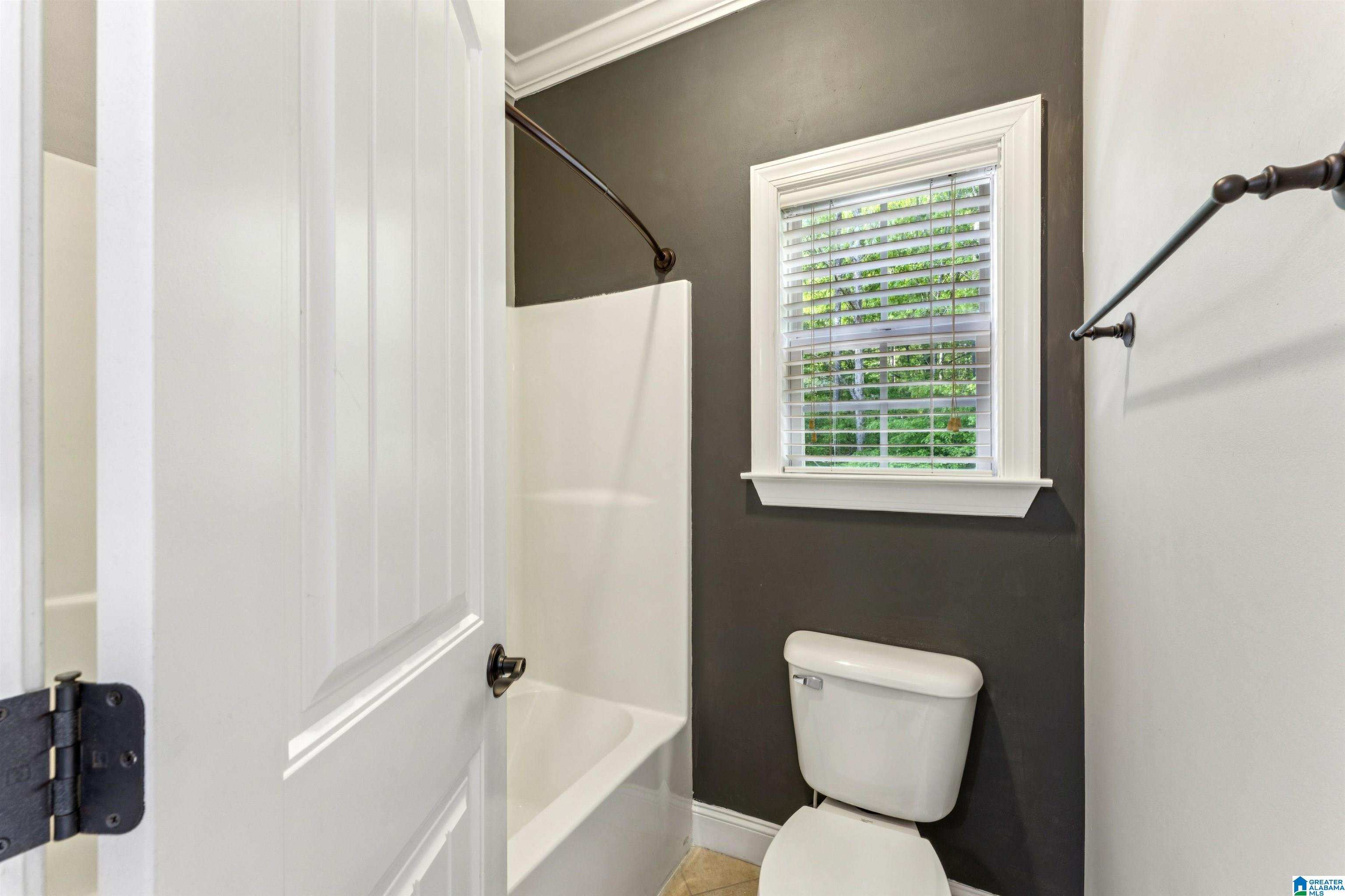 910 TWIN BLUFFS DRIVE