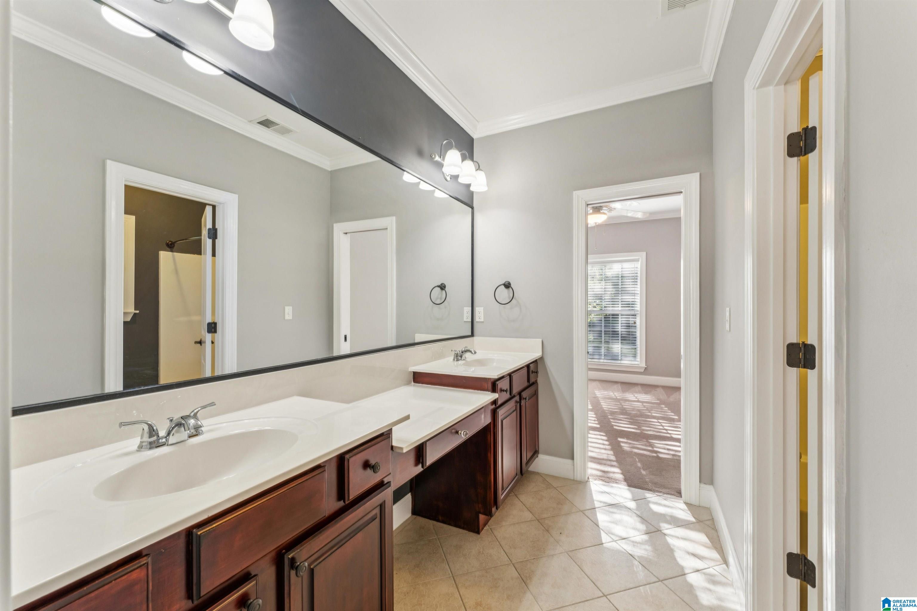 910 TWIN BLUFFS DRIVE