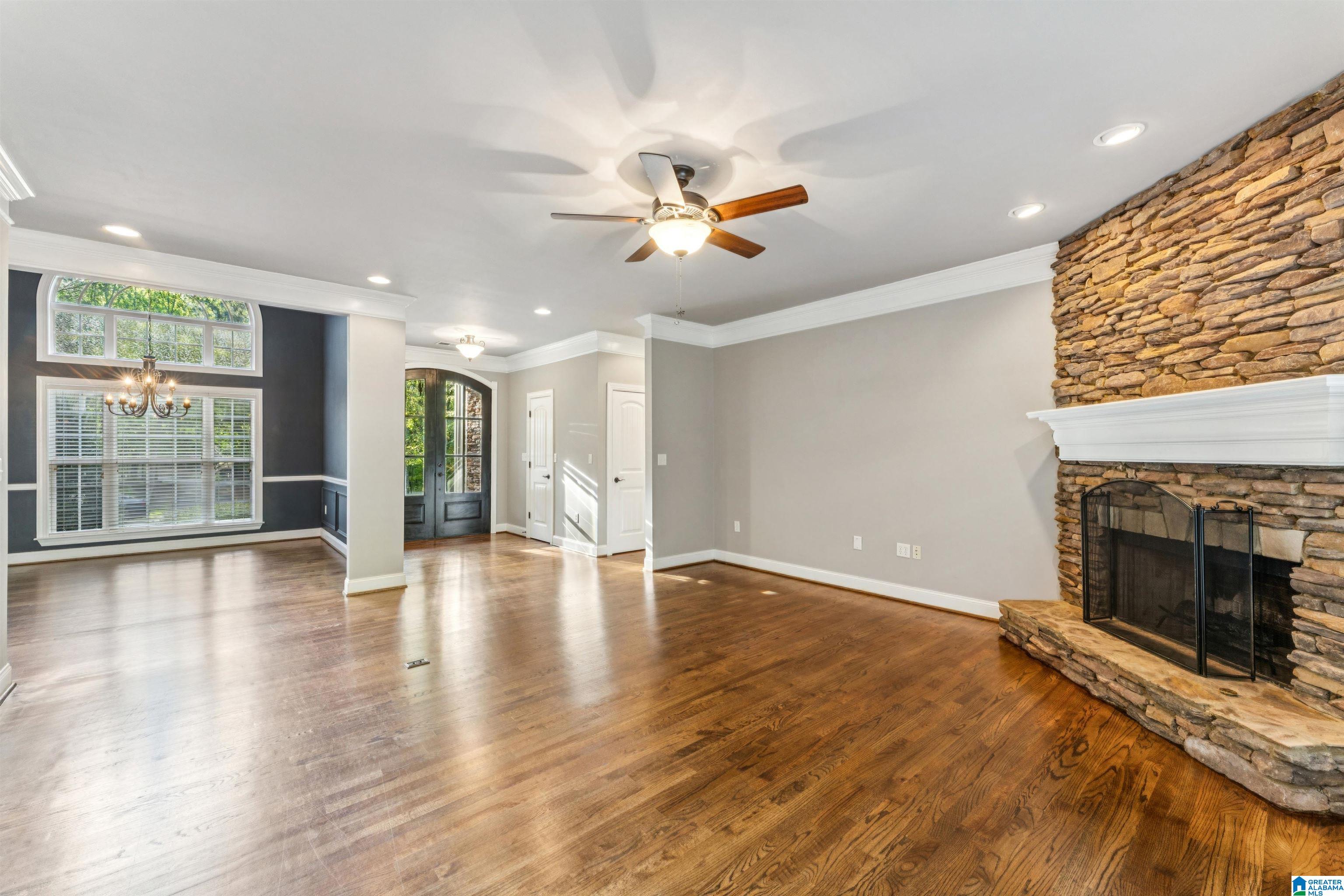 910 TWIN BLUFFS DRIVE