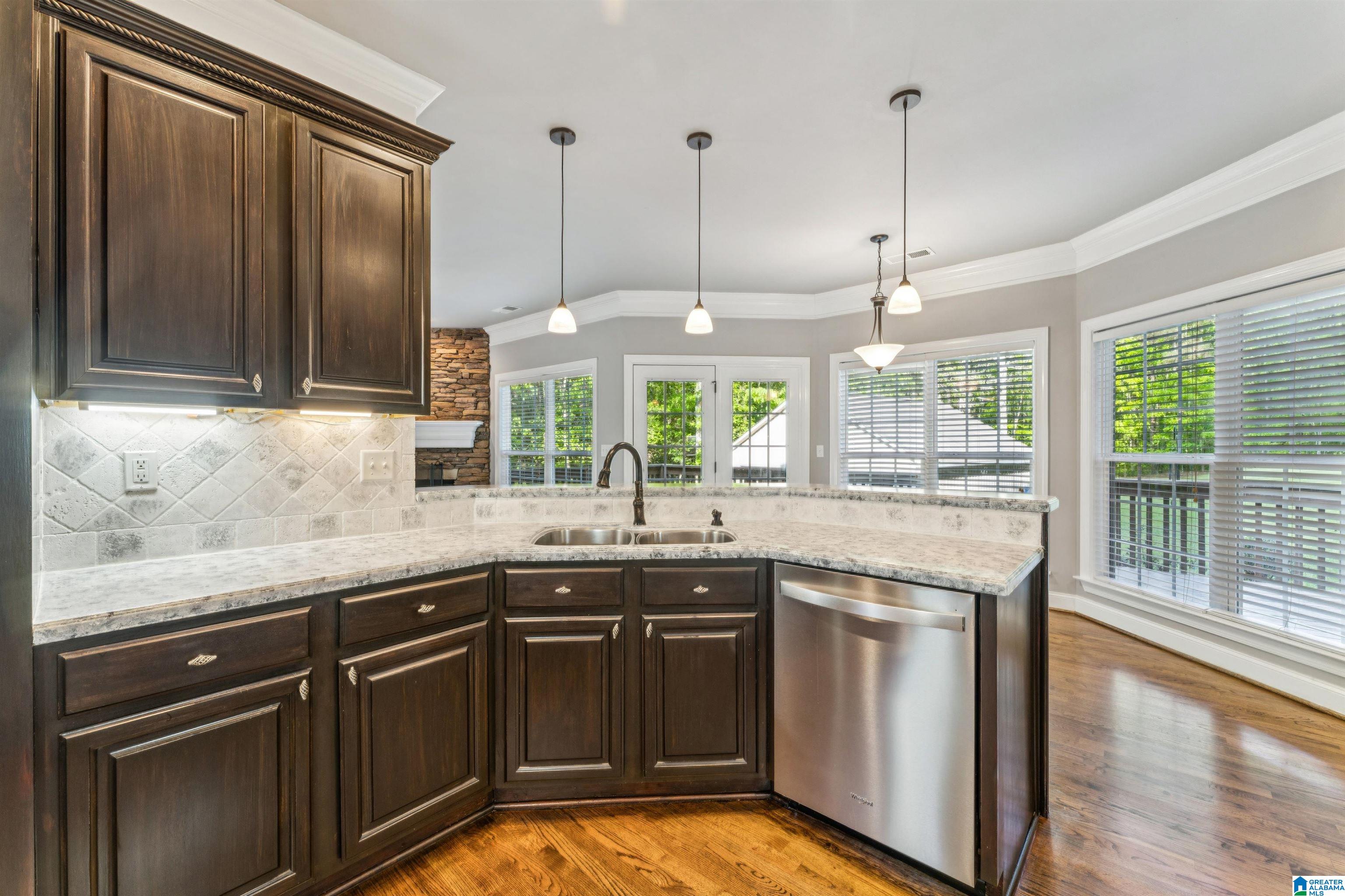 910 TWIN BLUFFS DRIVE