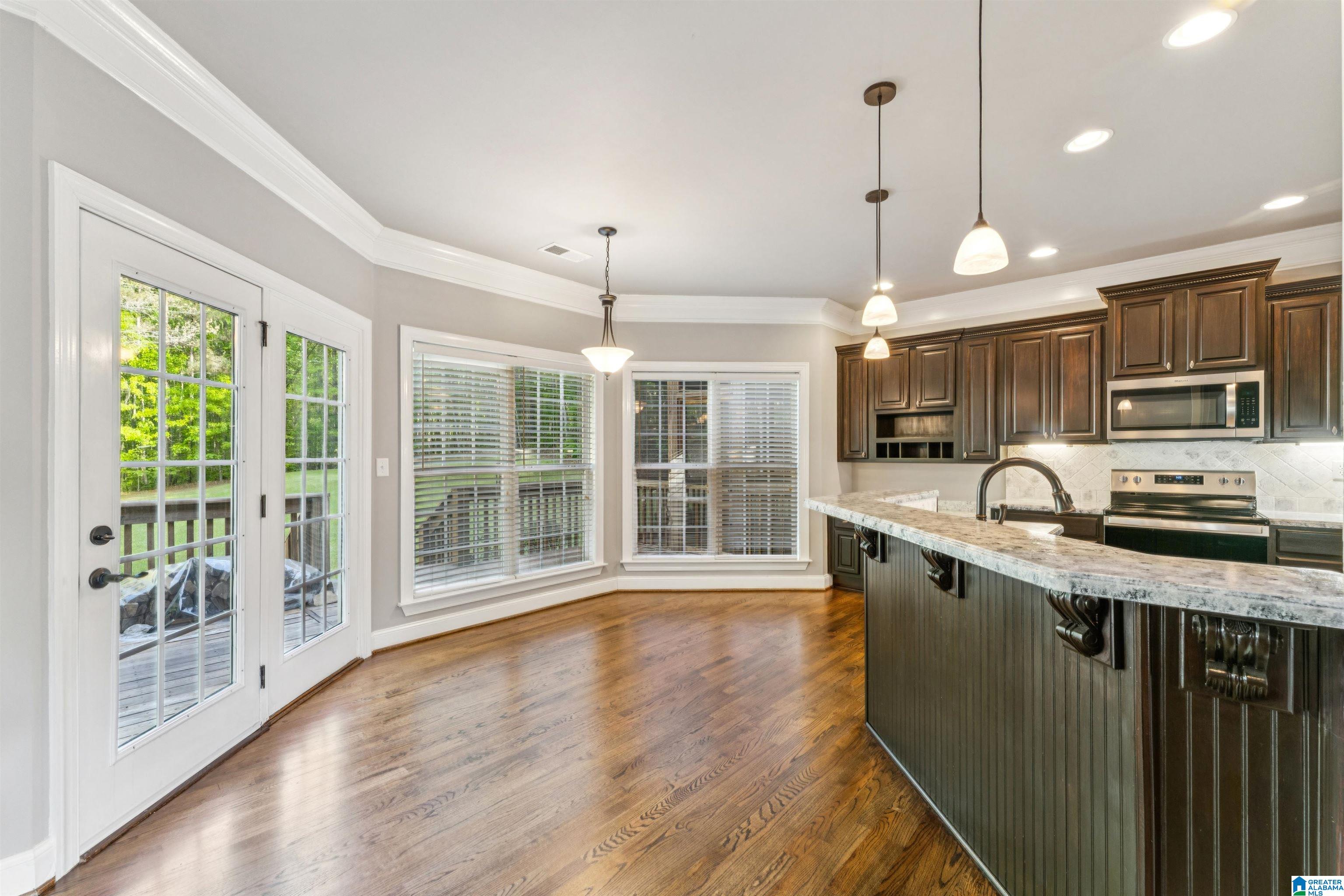 910 TWIN BLUFFS DRIVE