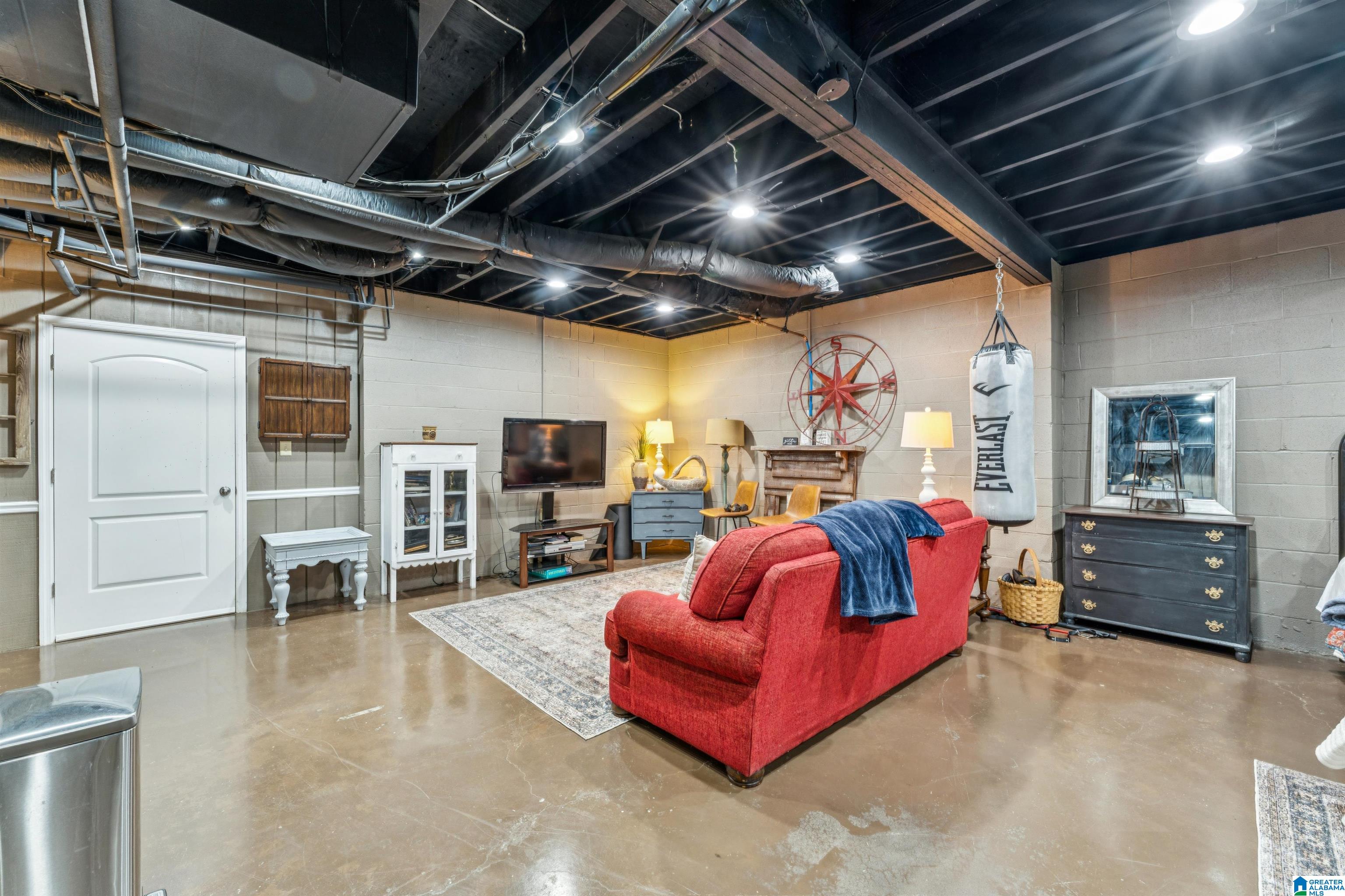 706 OAK VALLEY ROAD