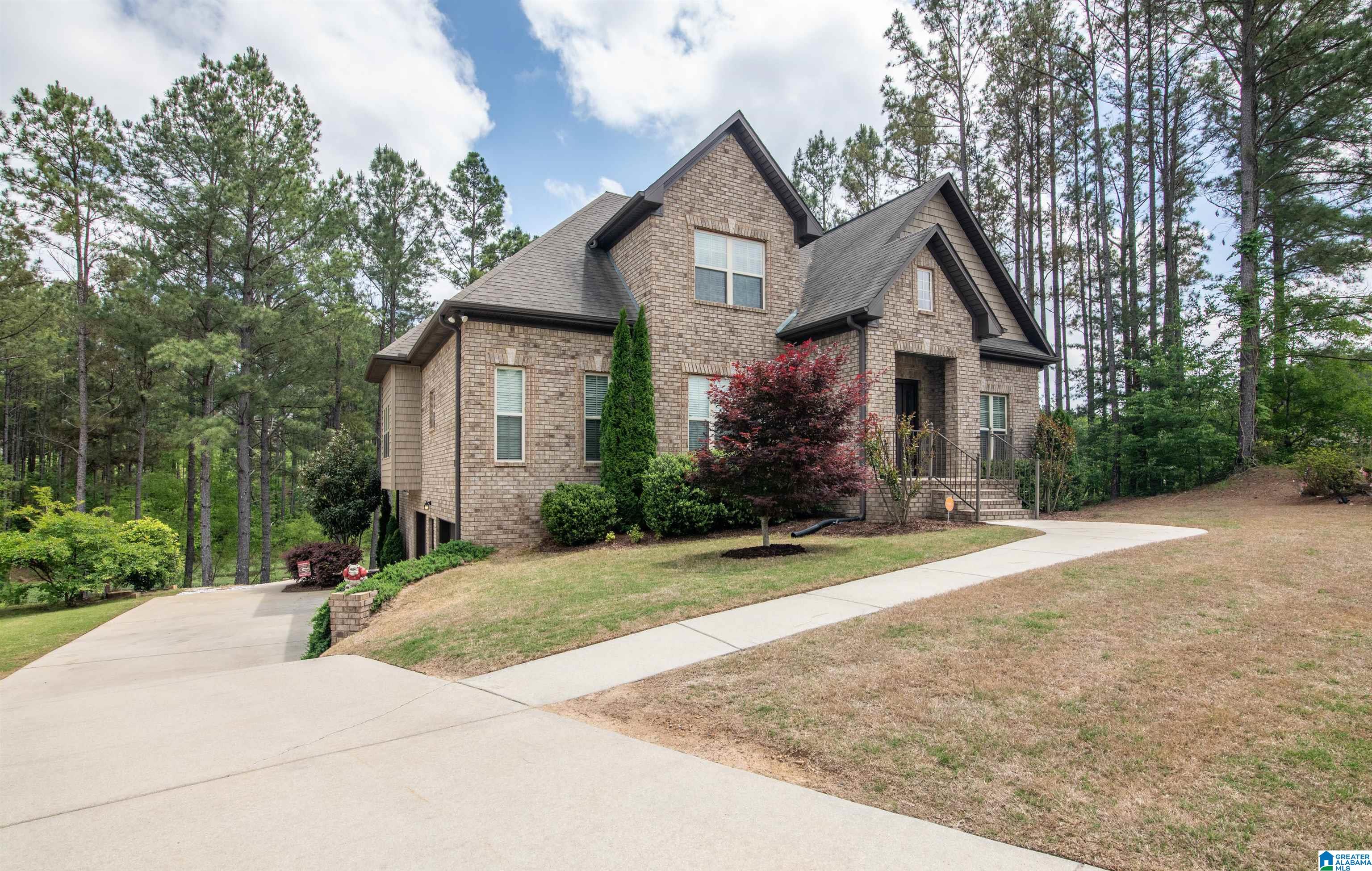 155 LAKESIDE DRIVE