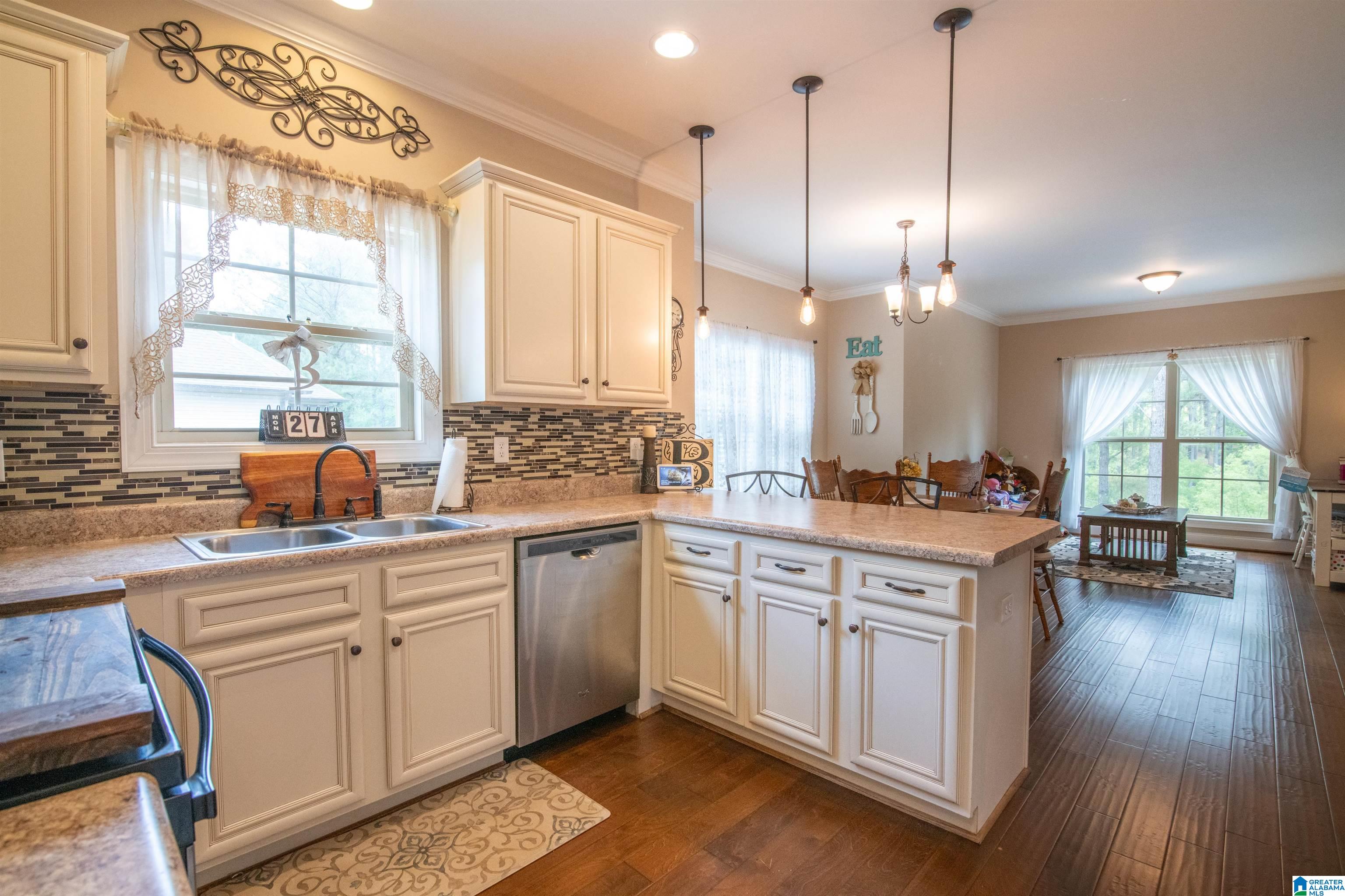 155 LAKESIDE DRIVE