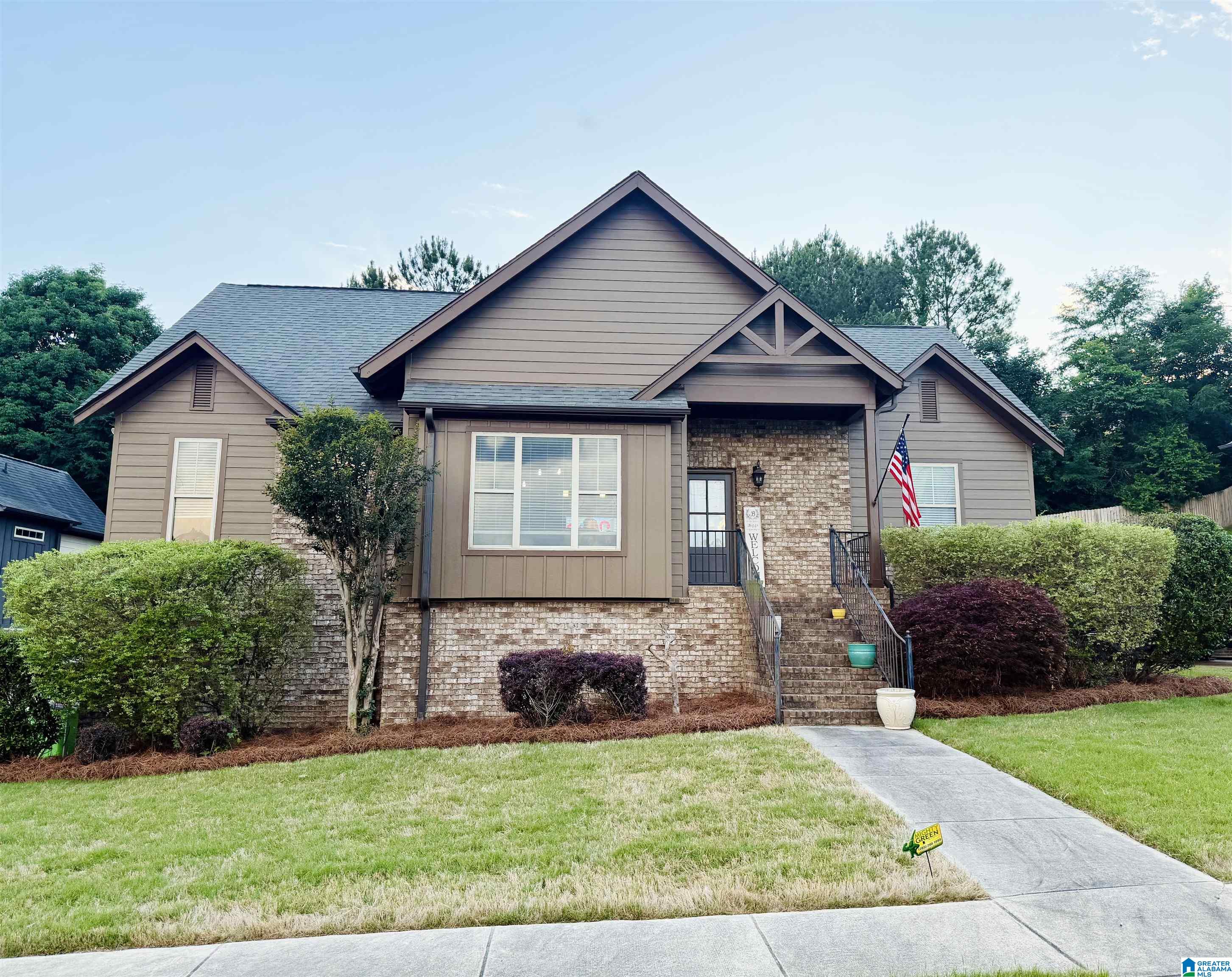 2186 CLAIRMONT DRIVE