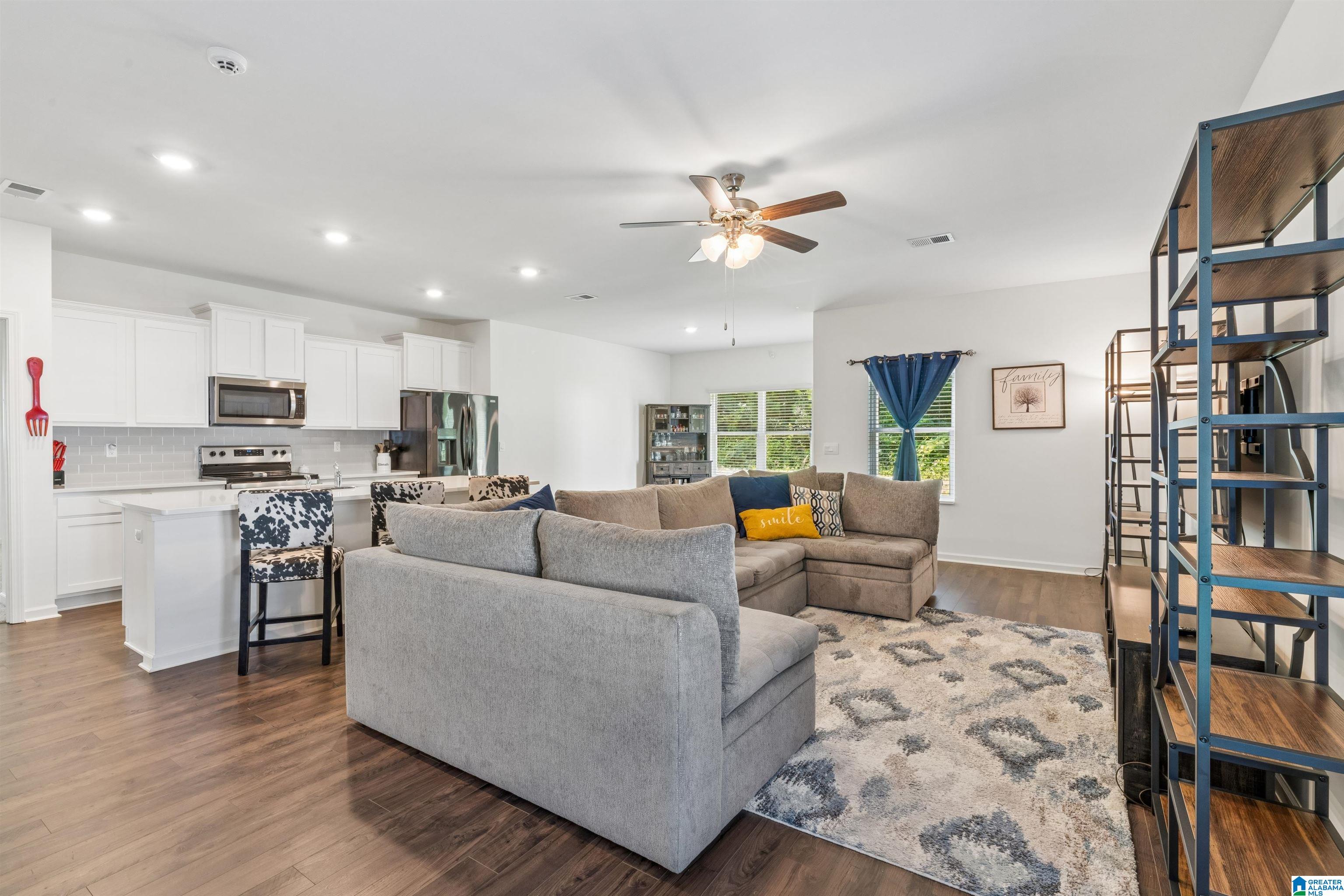 1193 MOUNTAIN LAUREL CIRCLE