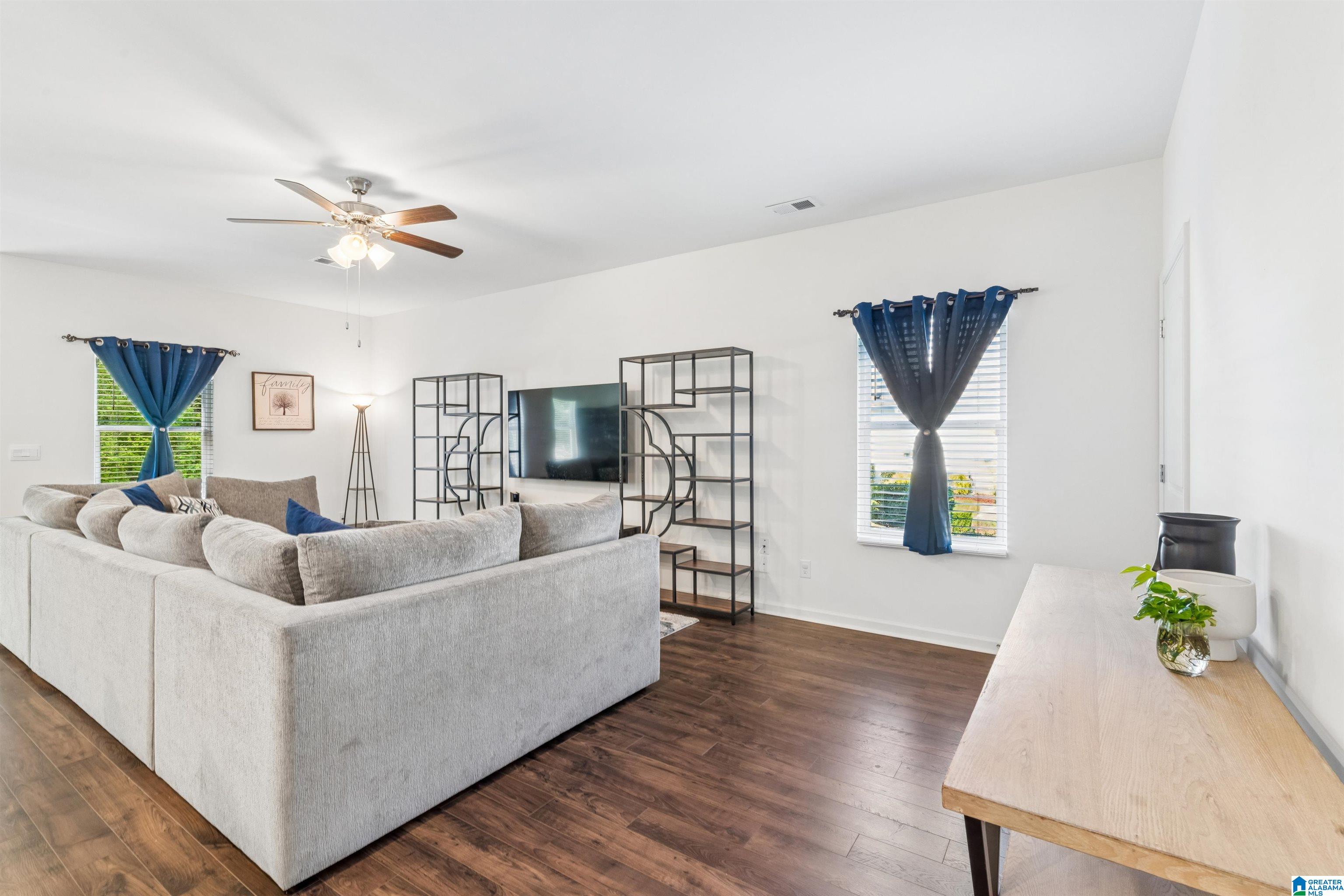 1193 MOUNTAIN LAUREL CIRCLE