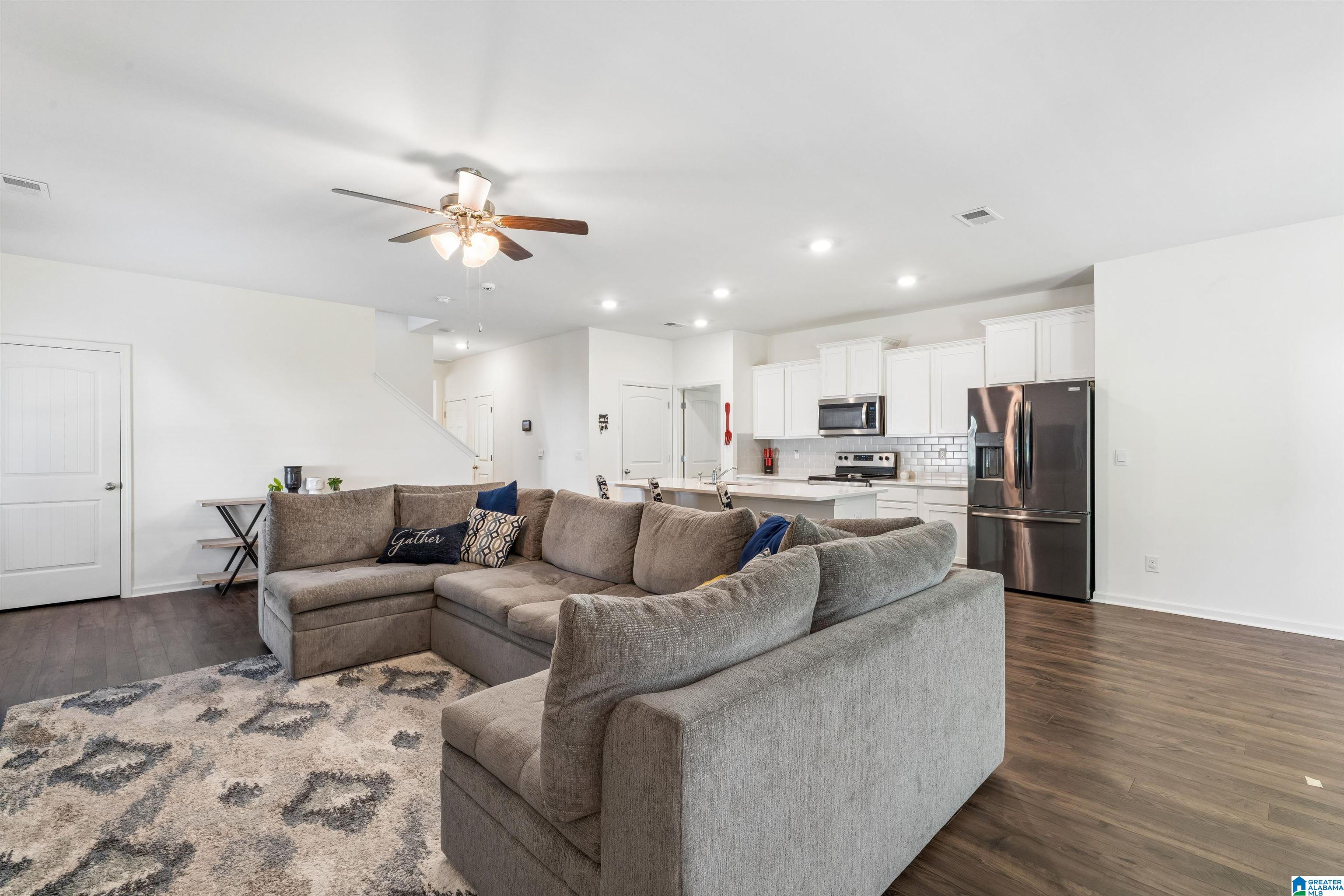 1193 MOUNTAIN LAUREL CIRCLE