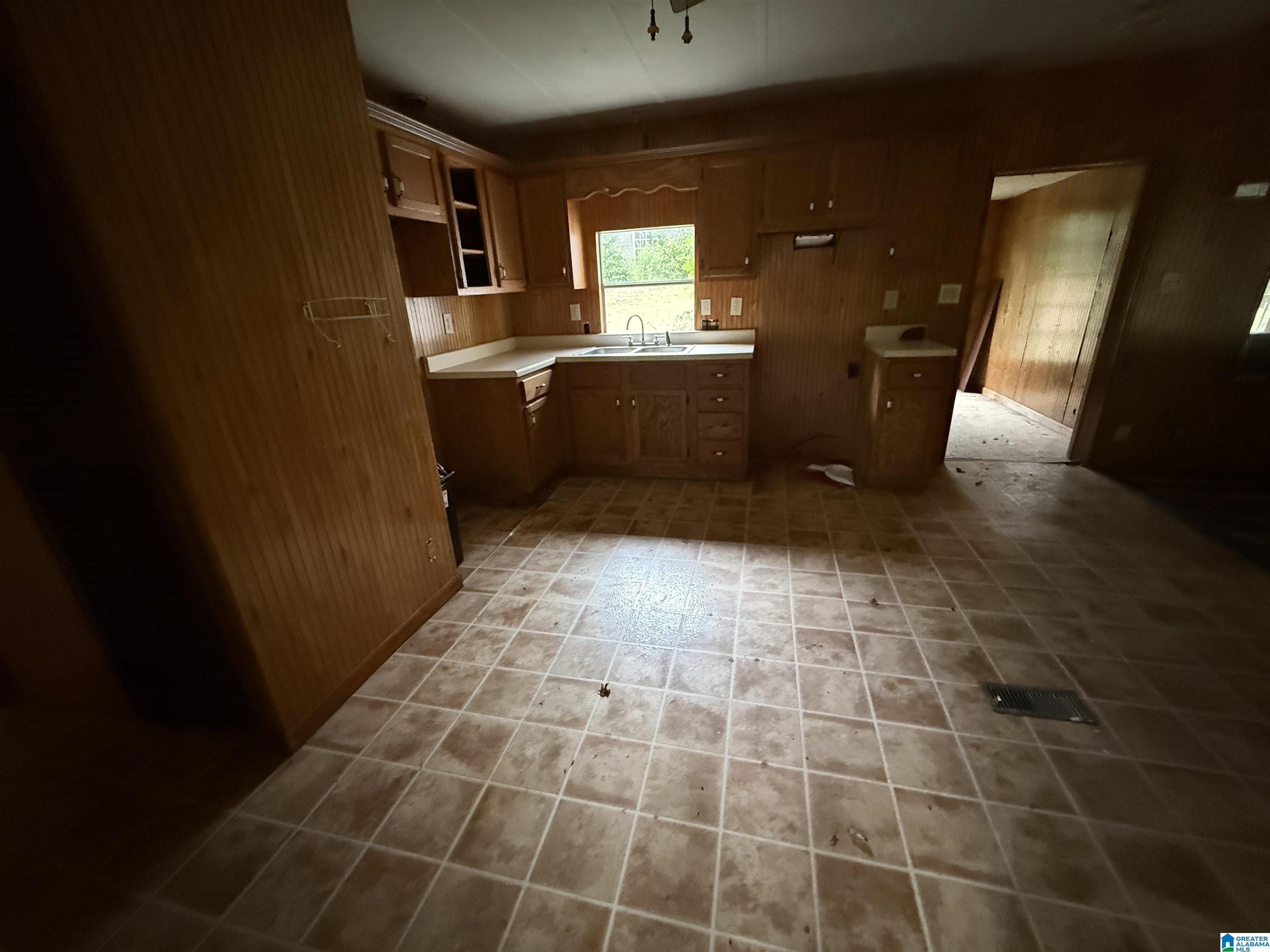 315 RED OAK DRIVE