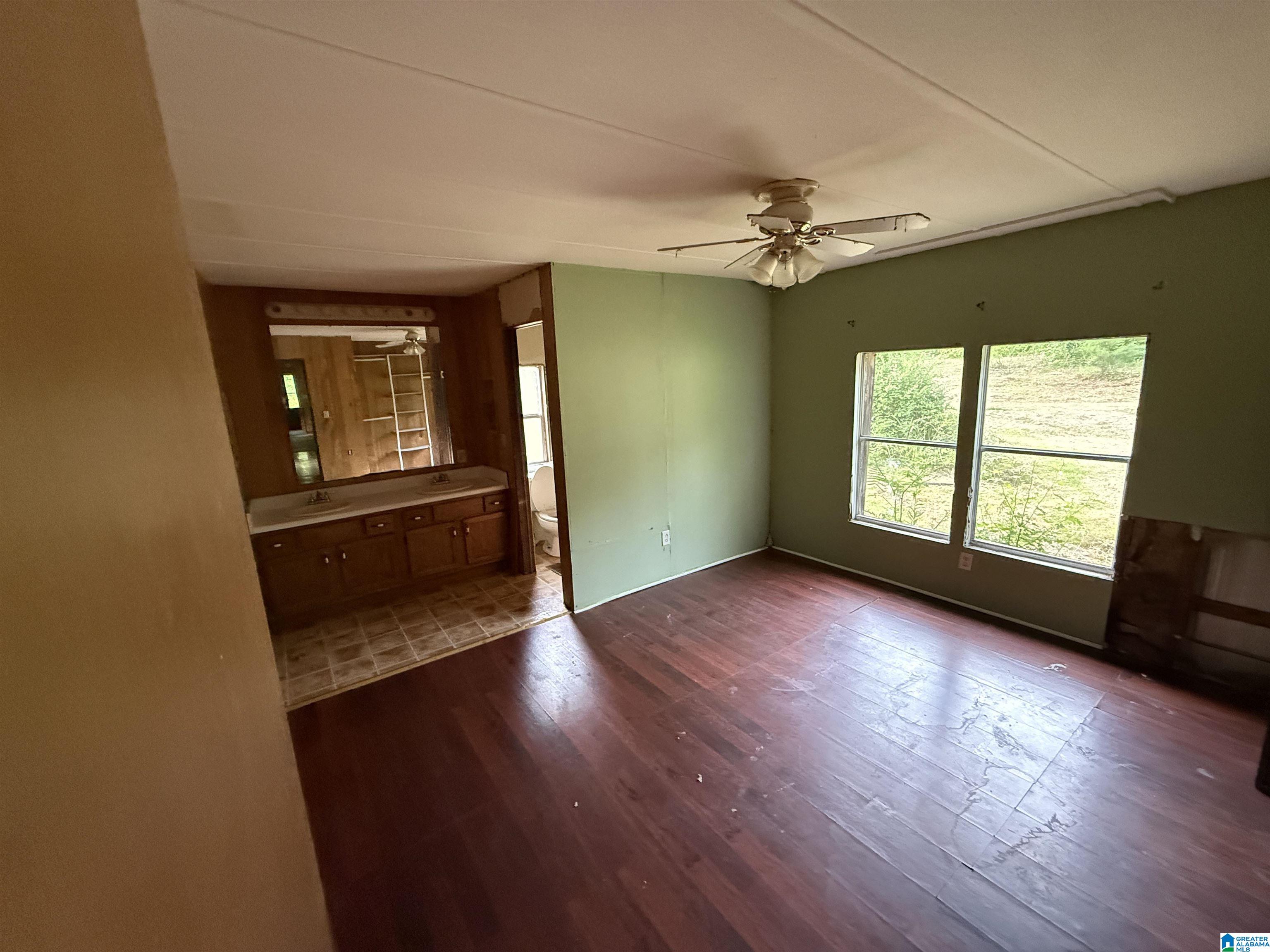 315 RED OAK DRIVE